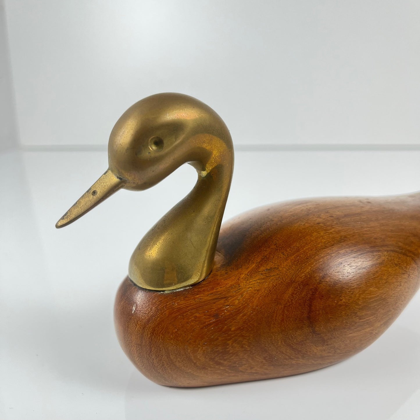 Sculpture midcentury de canard en teck et laiton, 1960/70