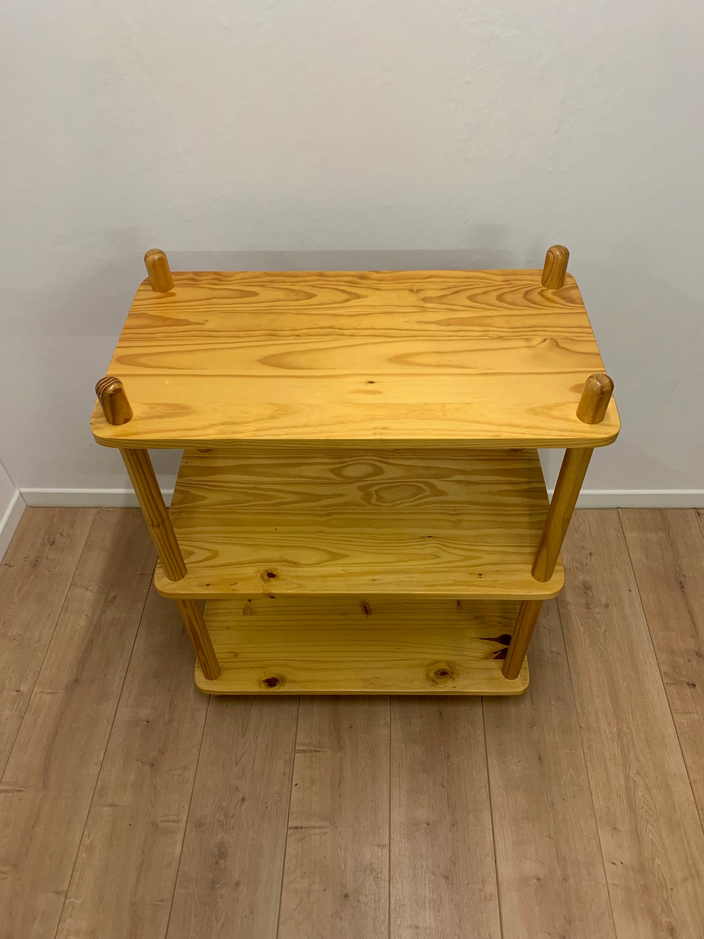 Etagère en pin dans le style de Willem Lutjens