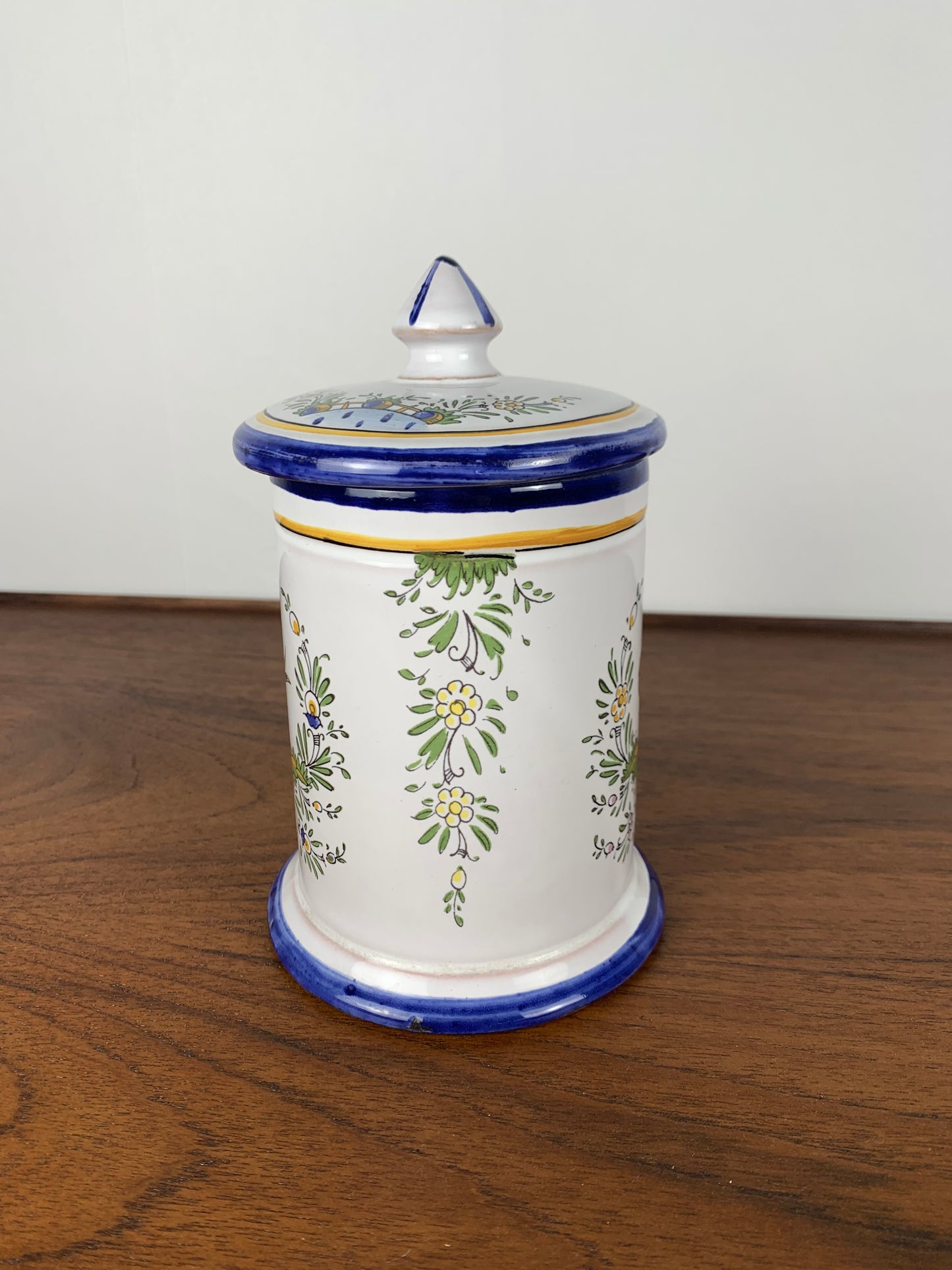 Renoleau earthenware pot, early 20th century, bird decoration