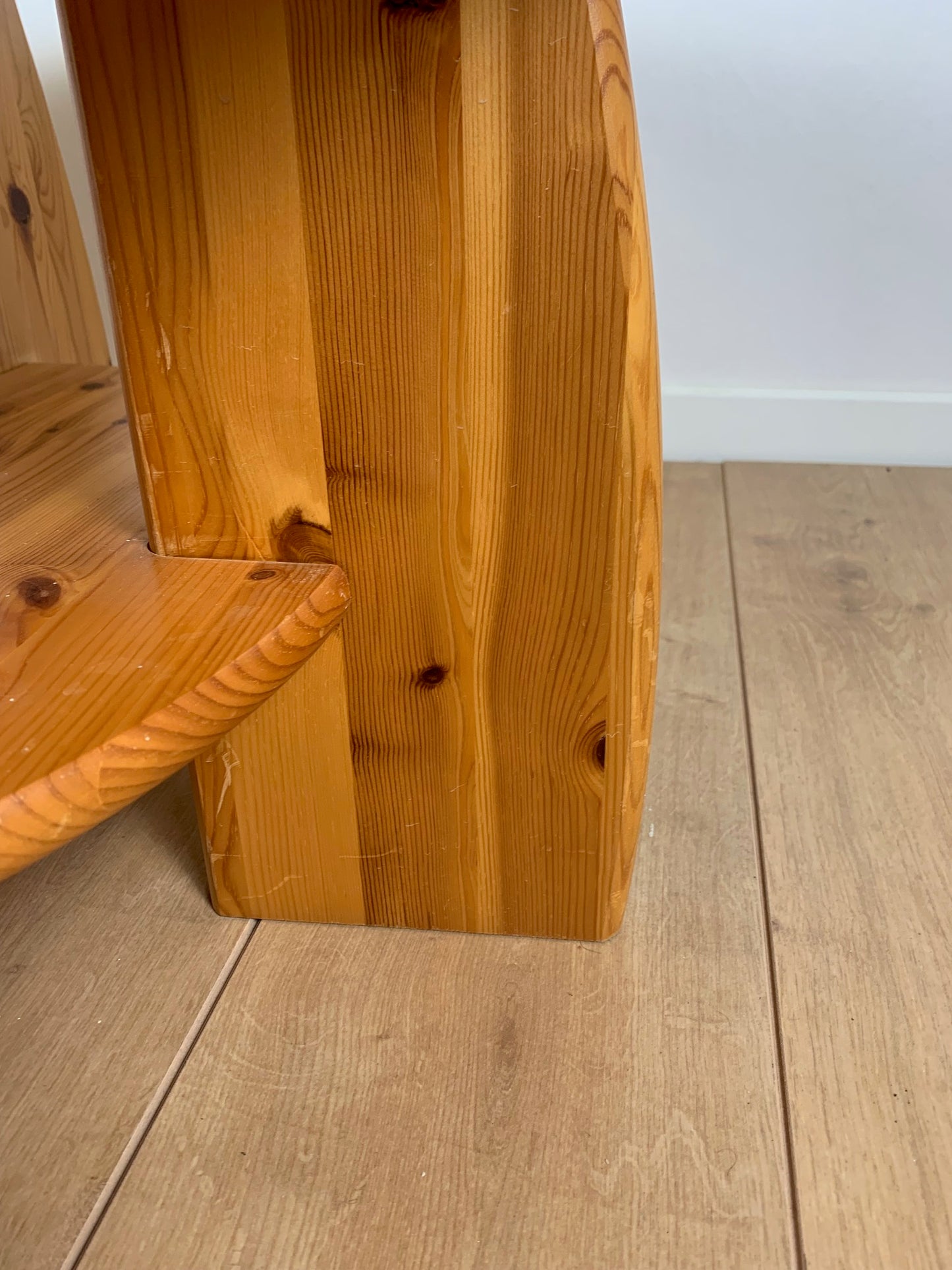 Table basse moderniste en pin 1980/90