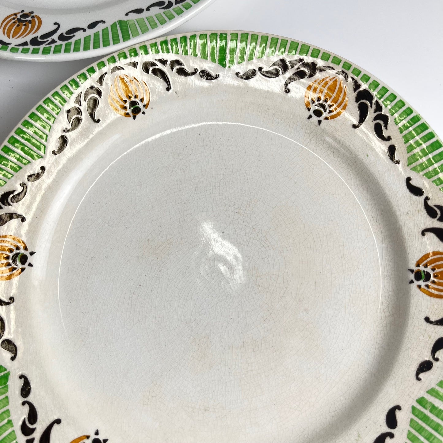 Set de 7 assiettes à dessert Sarreguemines "Maroussia", début XXe