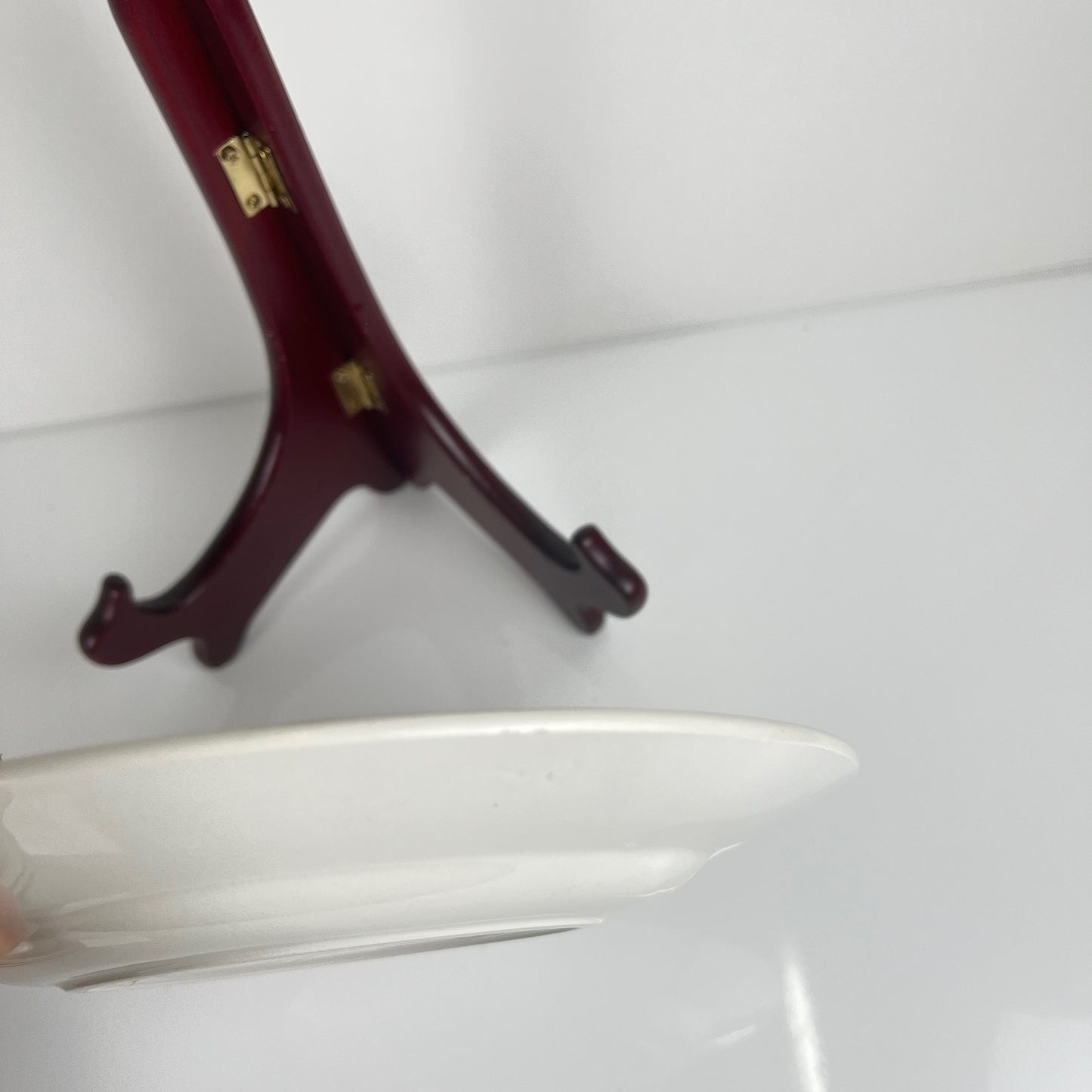 Set de 6 assiettes à dessert "La ruche", Moulins des loups, XXe