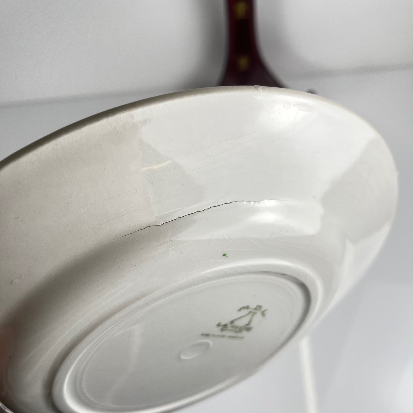 Set de 6 assiettes plates "La ruche", Moulins des loups, XXe