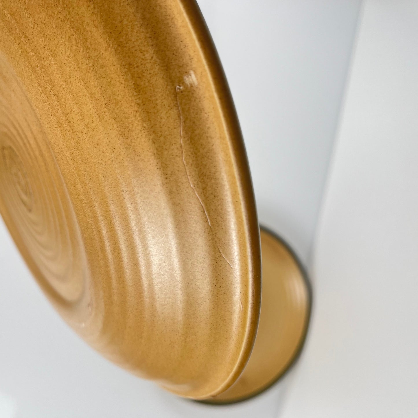 Set de 4 assiettes Salins avec liseré vert, XXe