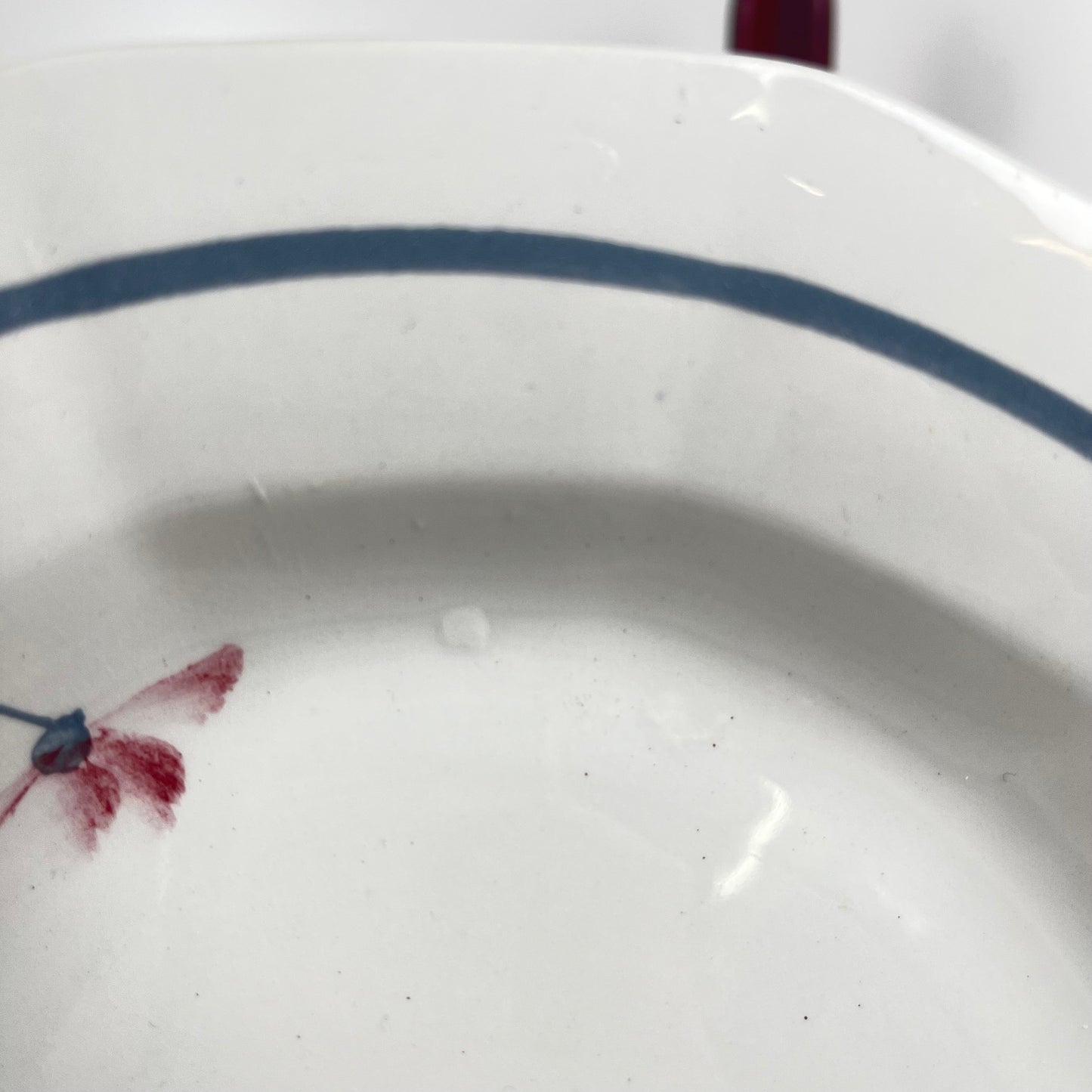 Set of 6 semi-deep plates, Golden Bee design, St Amand, 20th century