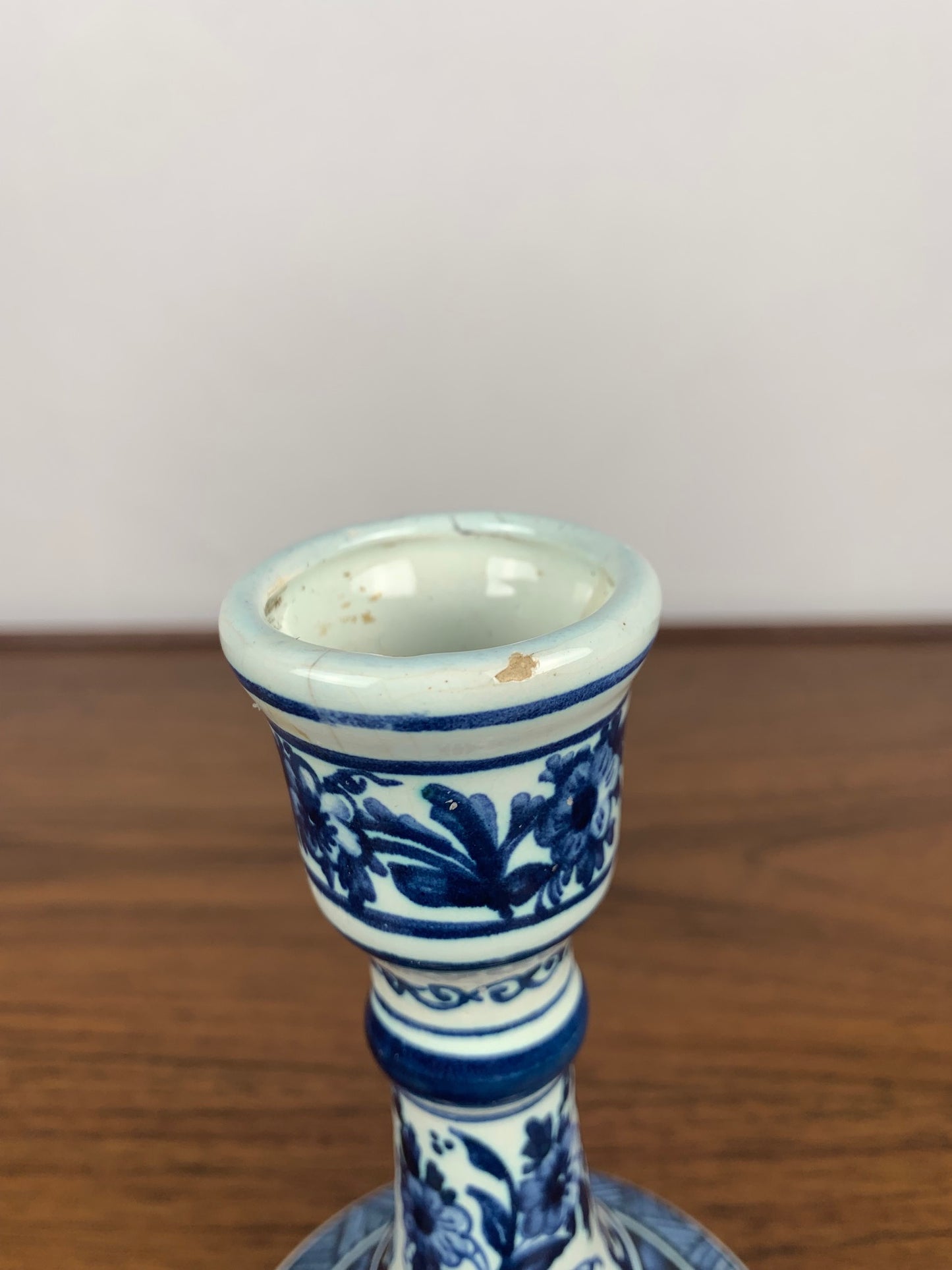 Bougeoir motif floraux bleu & blanc par OUD, Delft, 1930/60