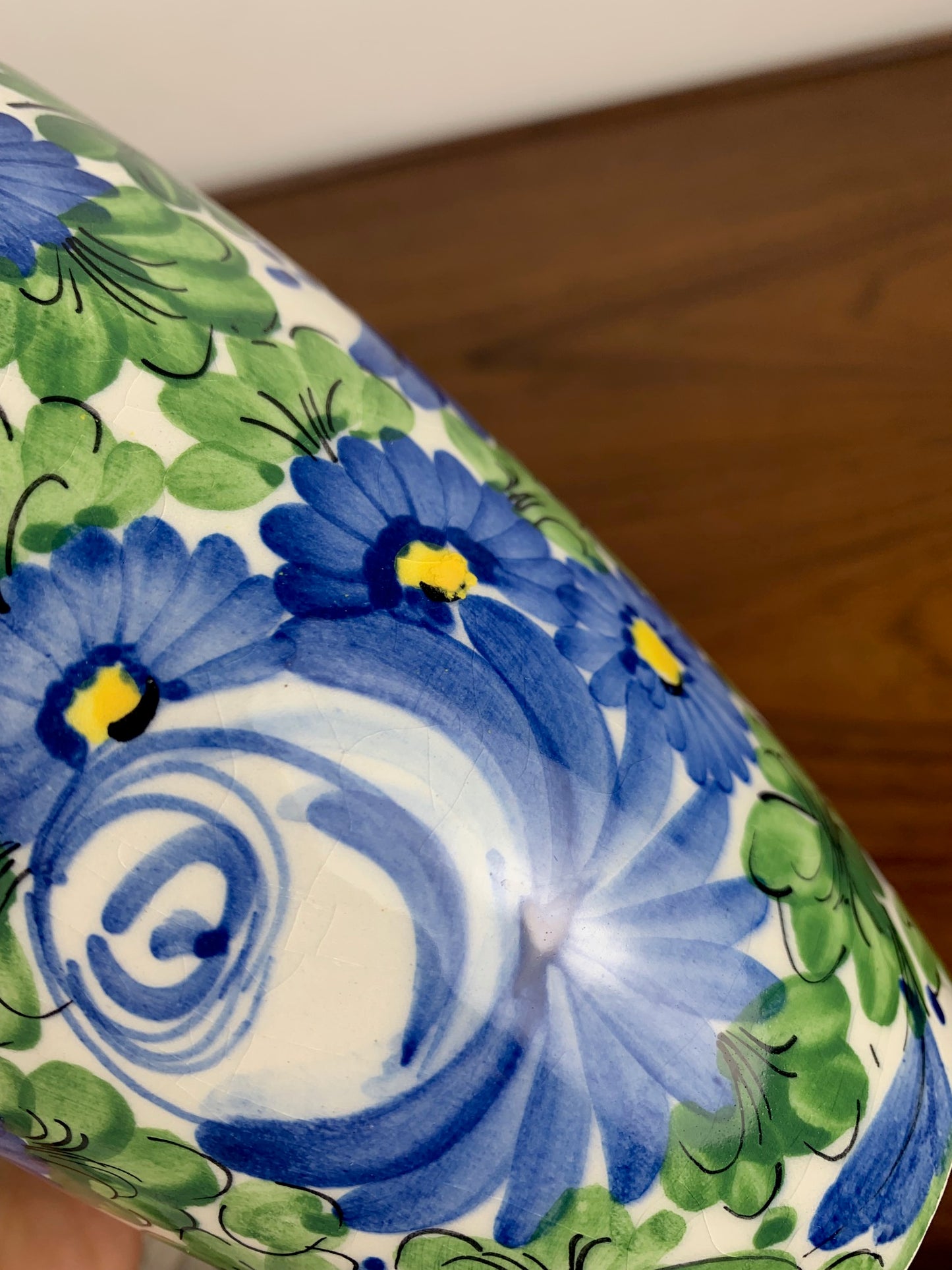 Vase Italien San Marino Titano, motif floral vert et bleu, MCM