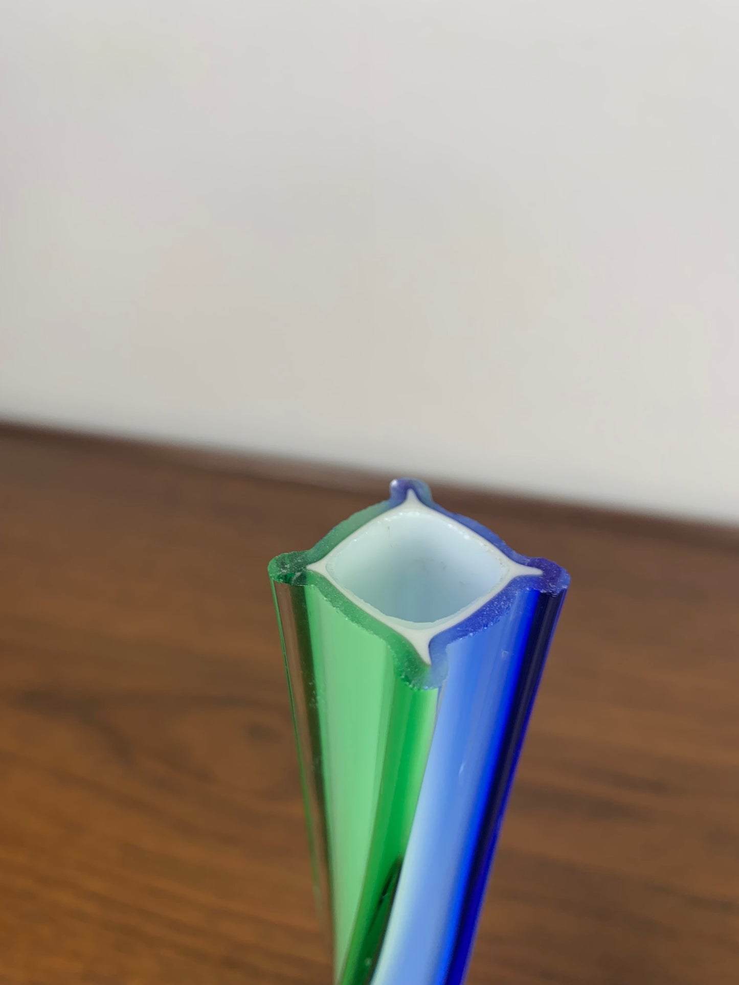 Duo de soliflore en verre soufflé , style Murano , vert & bleu