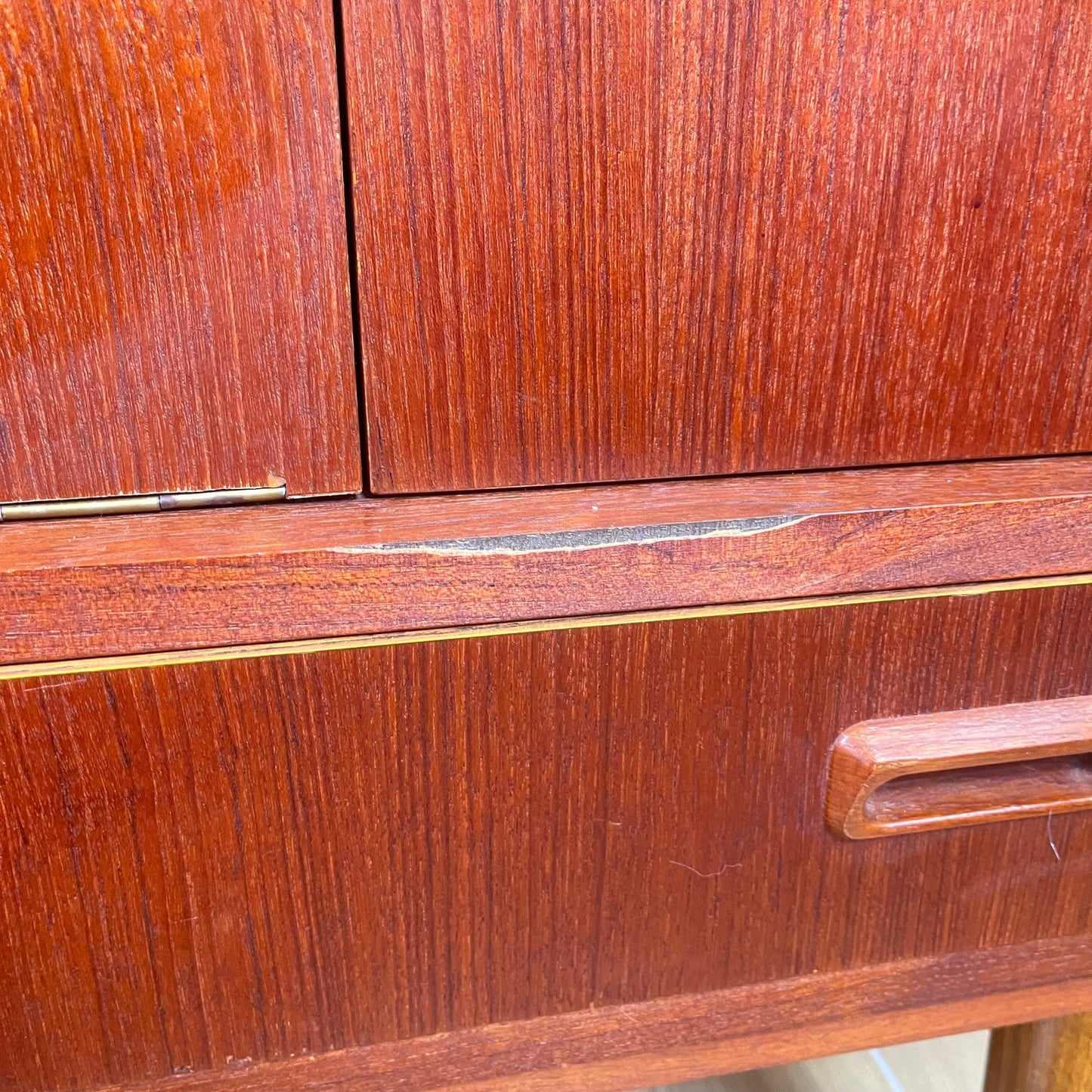 Scandinavian style sideboard/bar cabinet, 1960/70 MCM