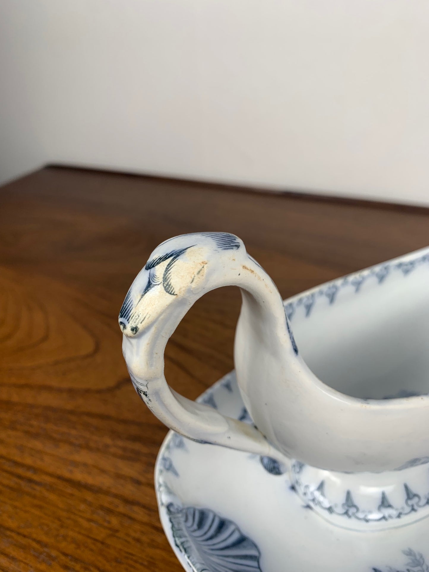 Sarreguemines U&C Flore model sauceboat, 19th century.