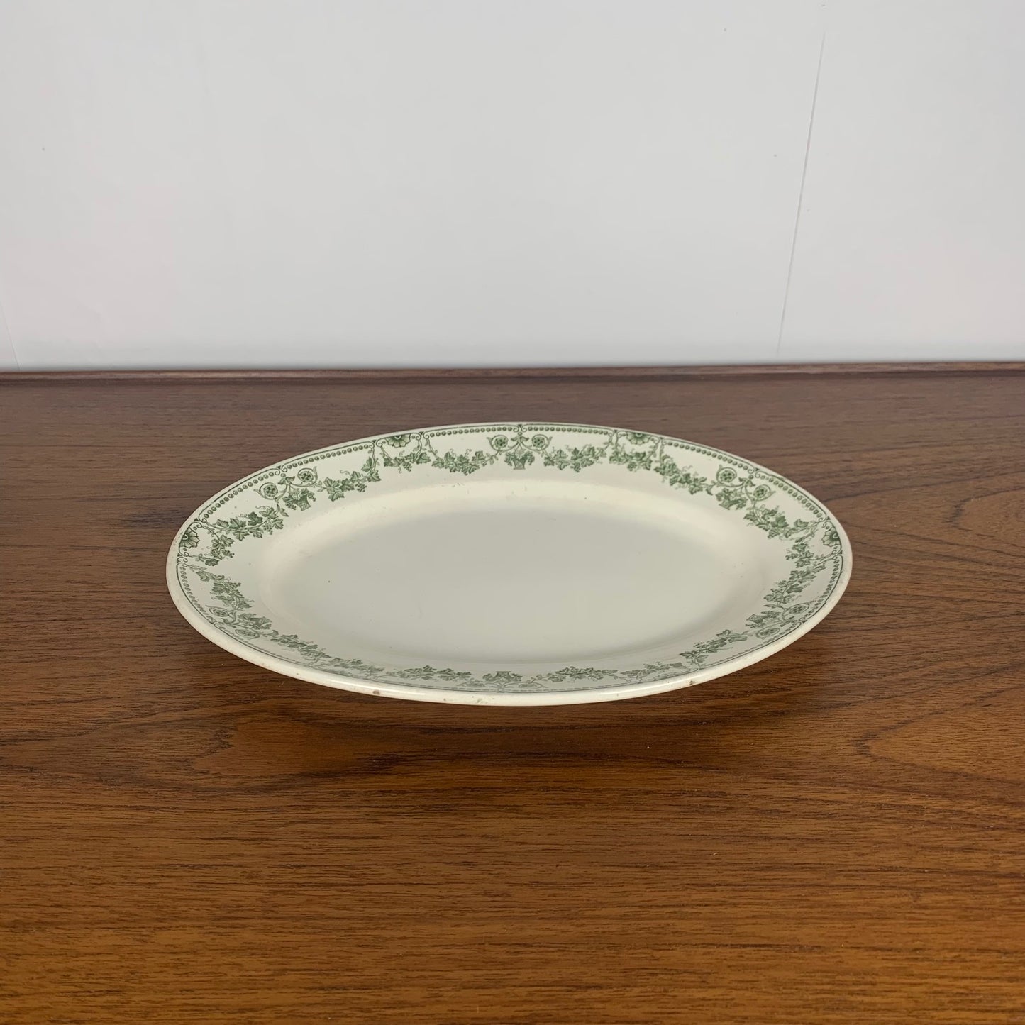 Oval dish, "Champagne" model, Badonviller, green