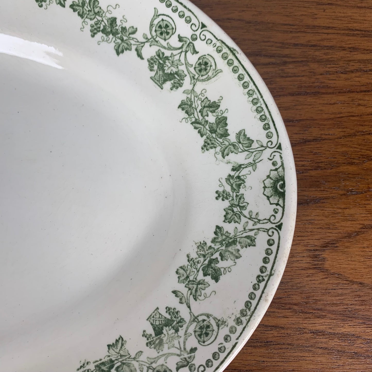 Oval dish, "Champagne" model, Badonviller, green