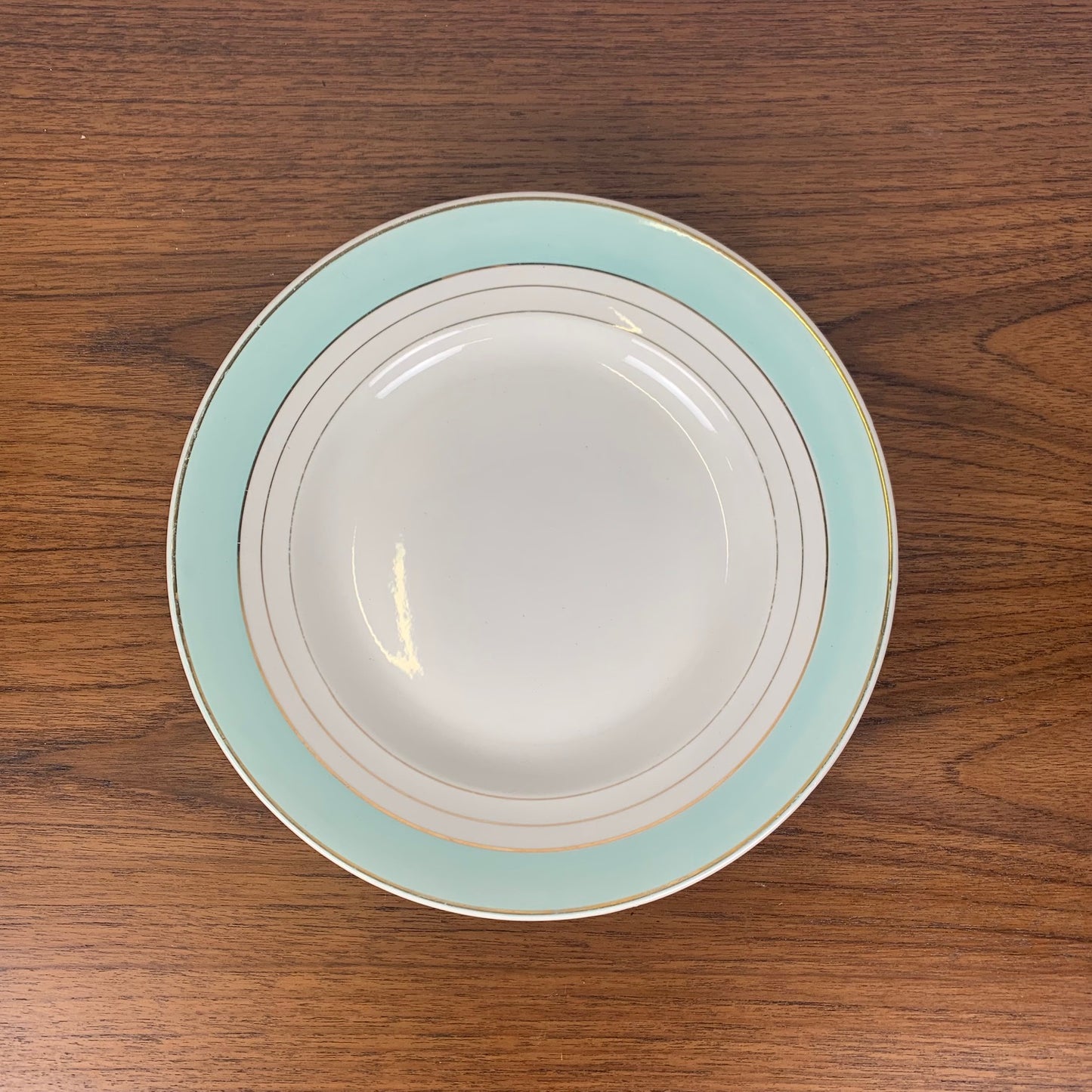 Plat rond Lunéville modèle "Régence" vert d'eau , fin XIXe