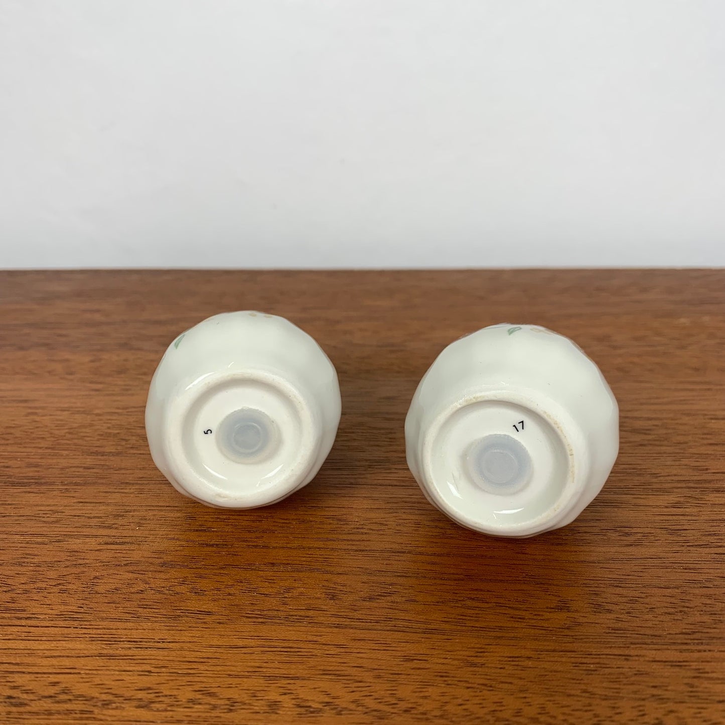 Salt & Pepper Duo, Crown Clarence, England