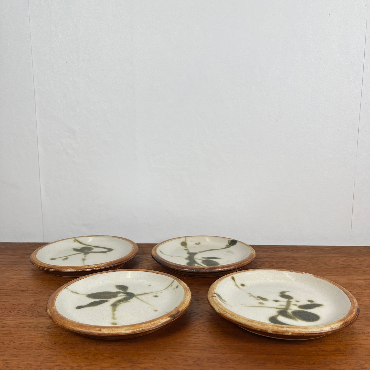 Set of 4 "La Colombe" bread plates, 1950/60