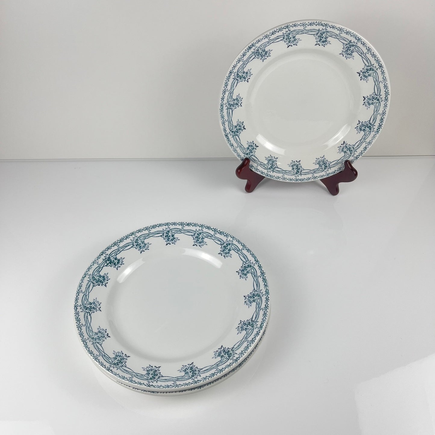 Set de 4 assiettes plates St amand , vers 1930