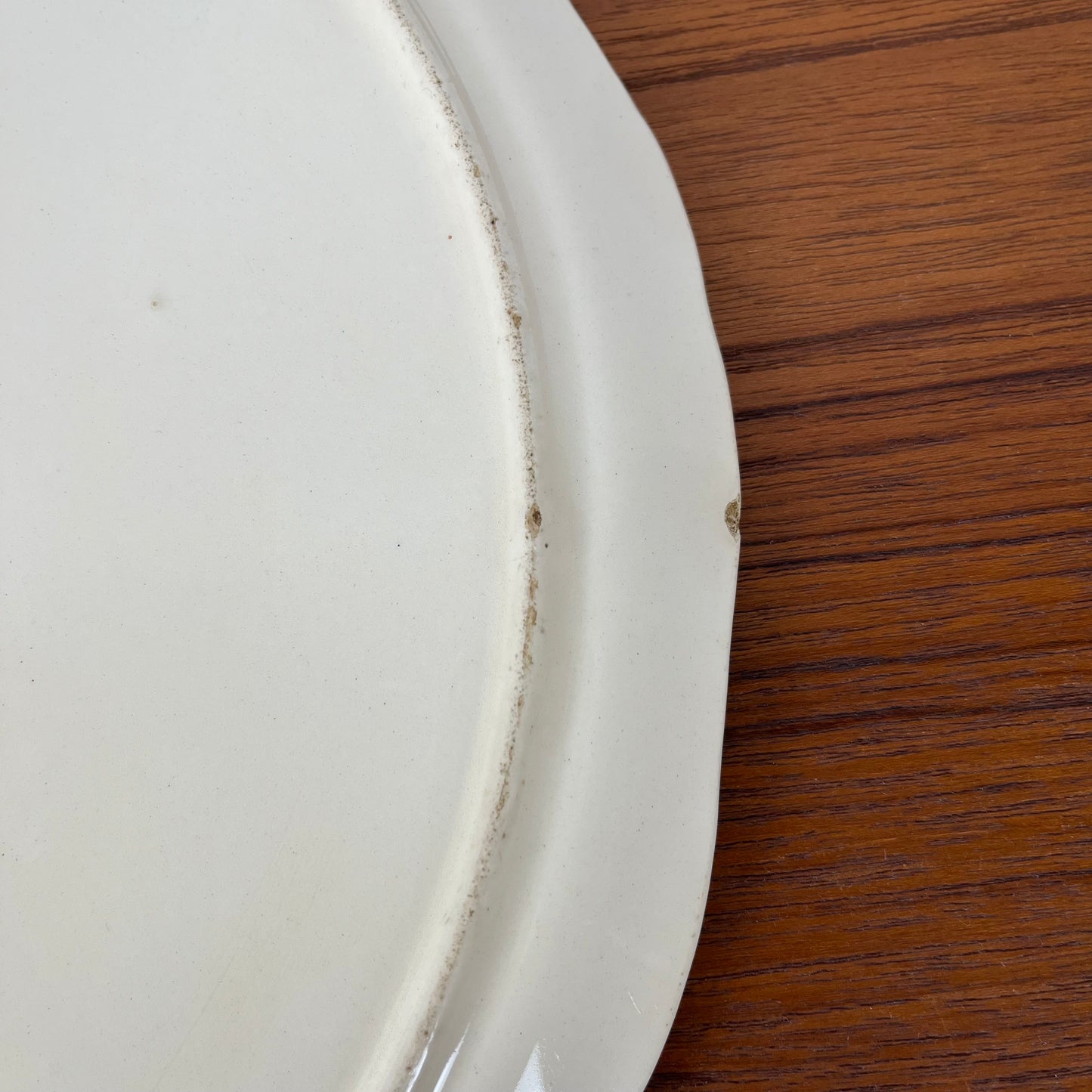Plat à gateau Longwy modèle "Romance", début XXème s.