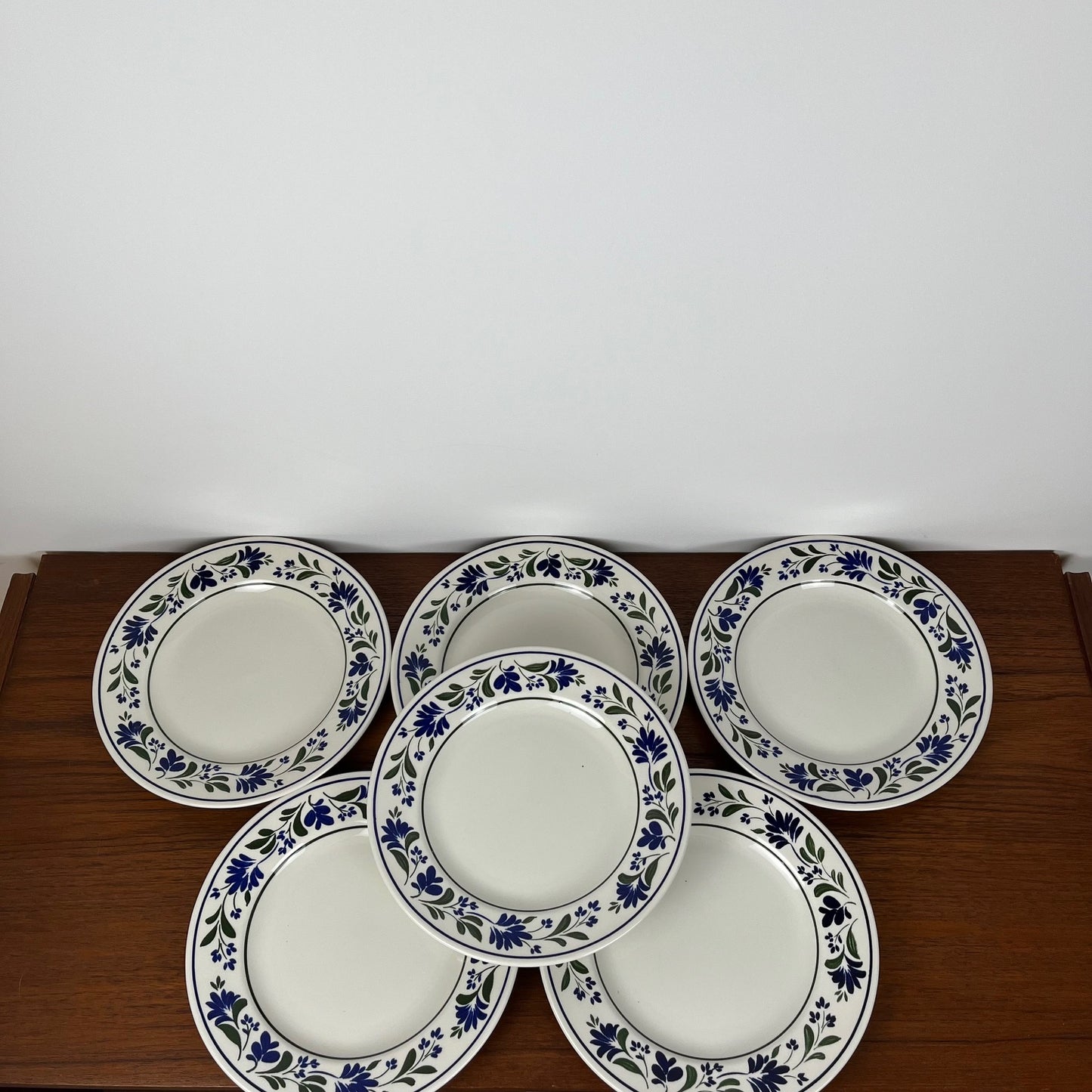 Set de 6 assiettes à dessert Churchill England ,motif fleur, 1970