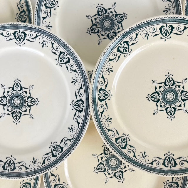 Set de 8 Assiettes à dessert terre de fer "Amiral", Creil & Montereau, vert-bleu, Fin XIXe