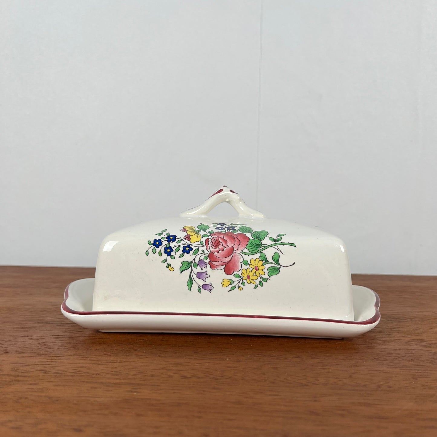 KG Luneville butter dish, Réverbère model, 1950, earthenware