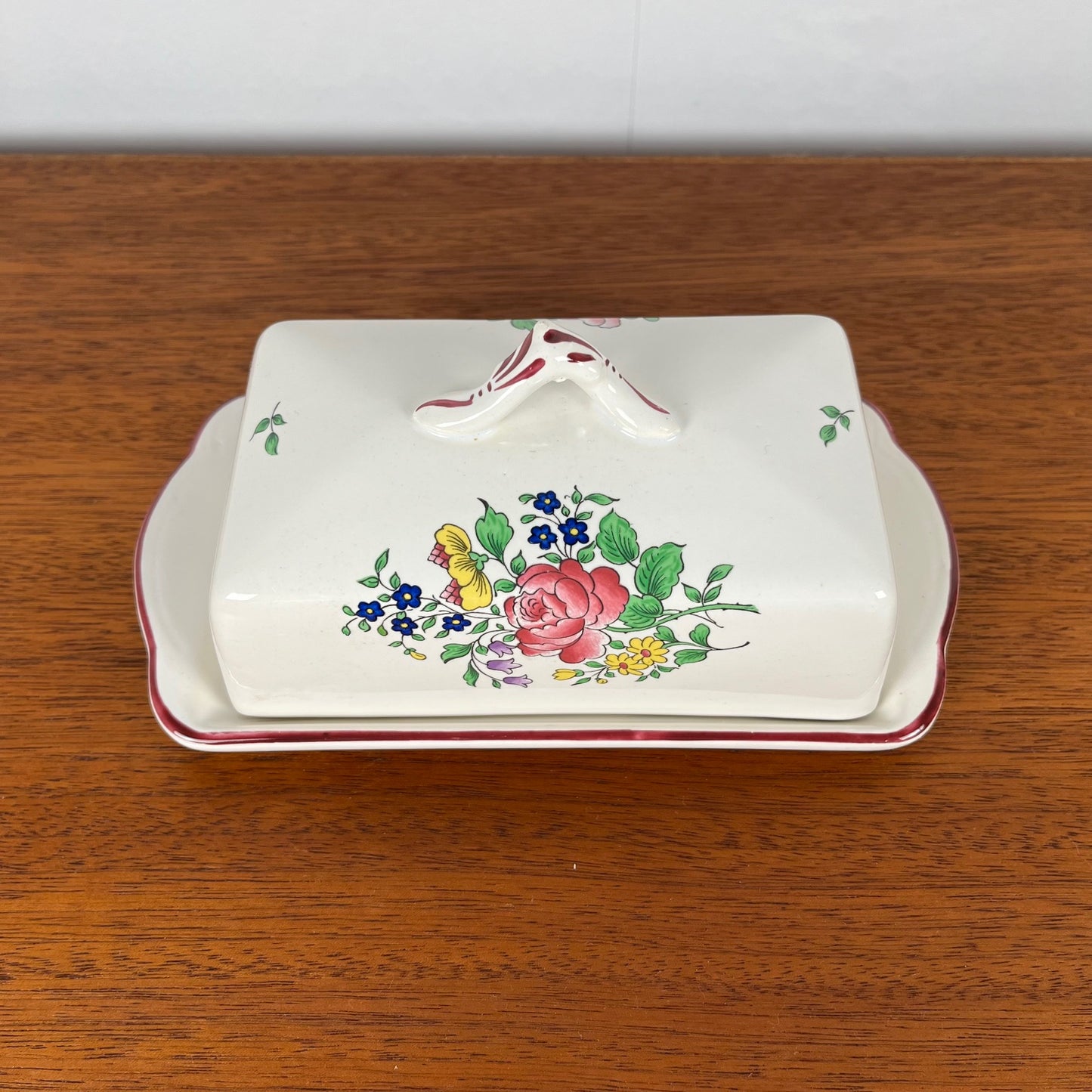 KG Luneville butter dish, Réverbère model, 1950, earthenware