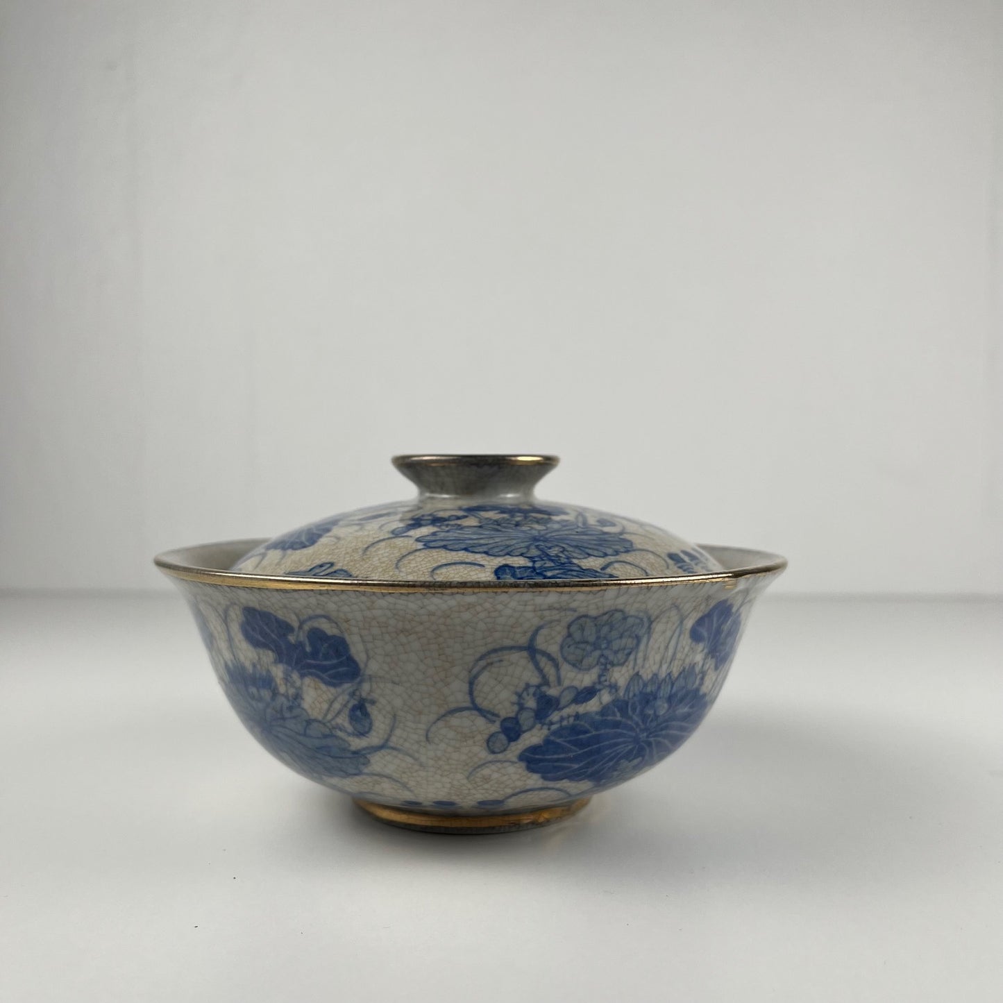 Boîte ancienne chinoise avec couvercle, en Porcelaine, XXè siècle