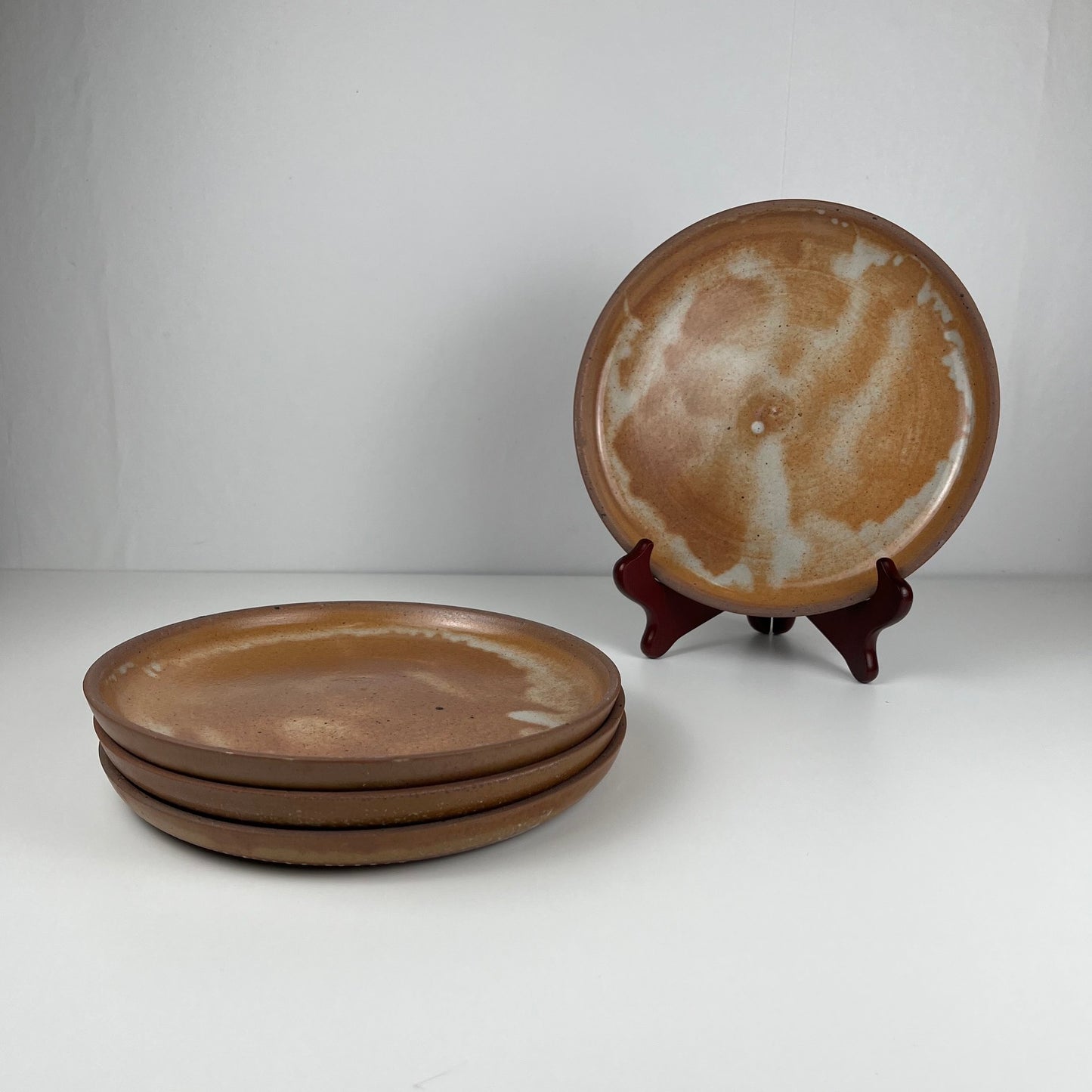 Set de 4 assiettes en terre cuite brutaliste