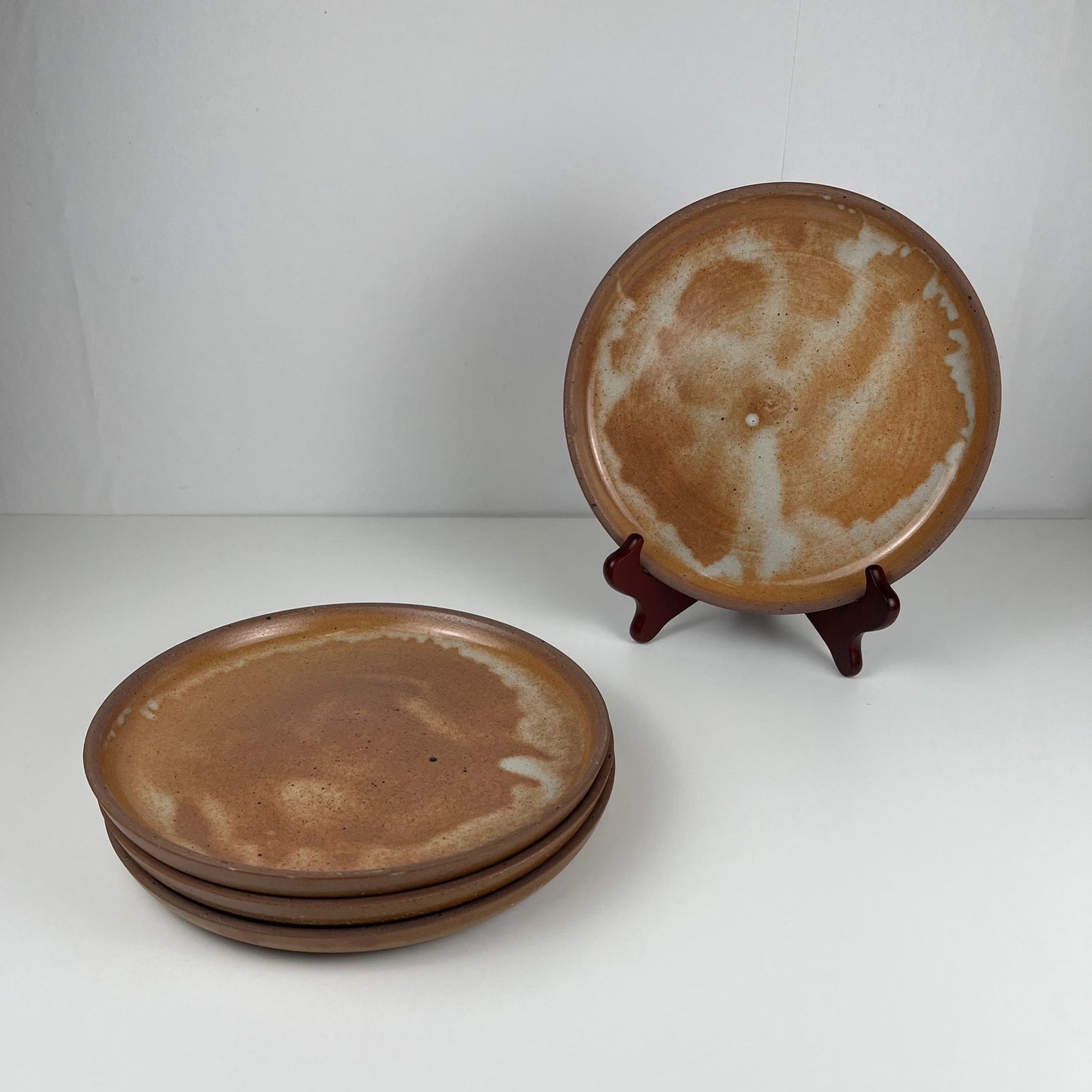 Set de 4 assiettes en terre cuite brutaliste