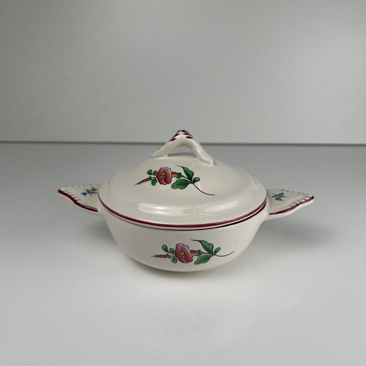 Rare Bol avec oreille et couvercle KG Luneville – modèle Réverbère