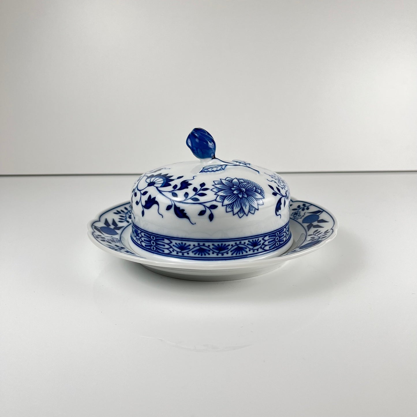 Grand Beurrier rond Hutschenreuther oignon bleu porcelaine Allemagne vintage rare
