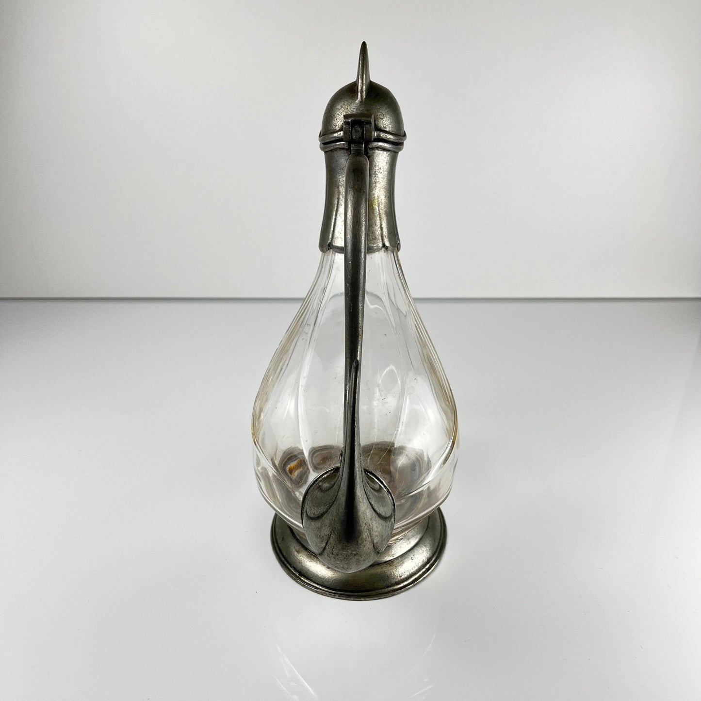 Aiguière Zoomorphe coq en verre et étain, style Art Déco, vers 1930-1950