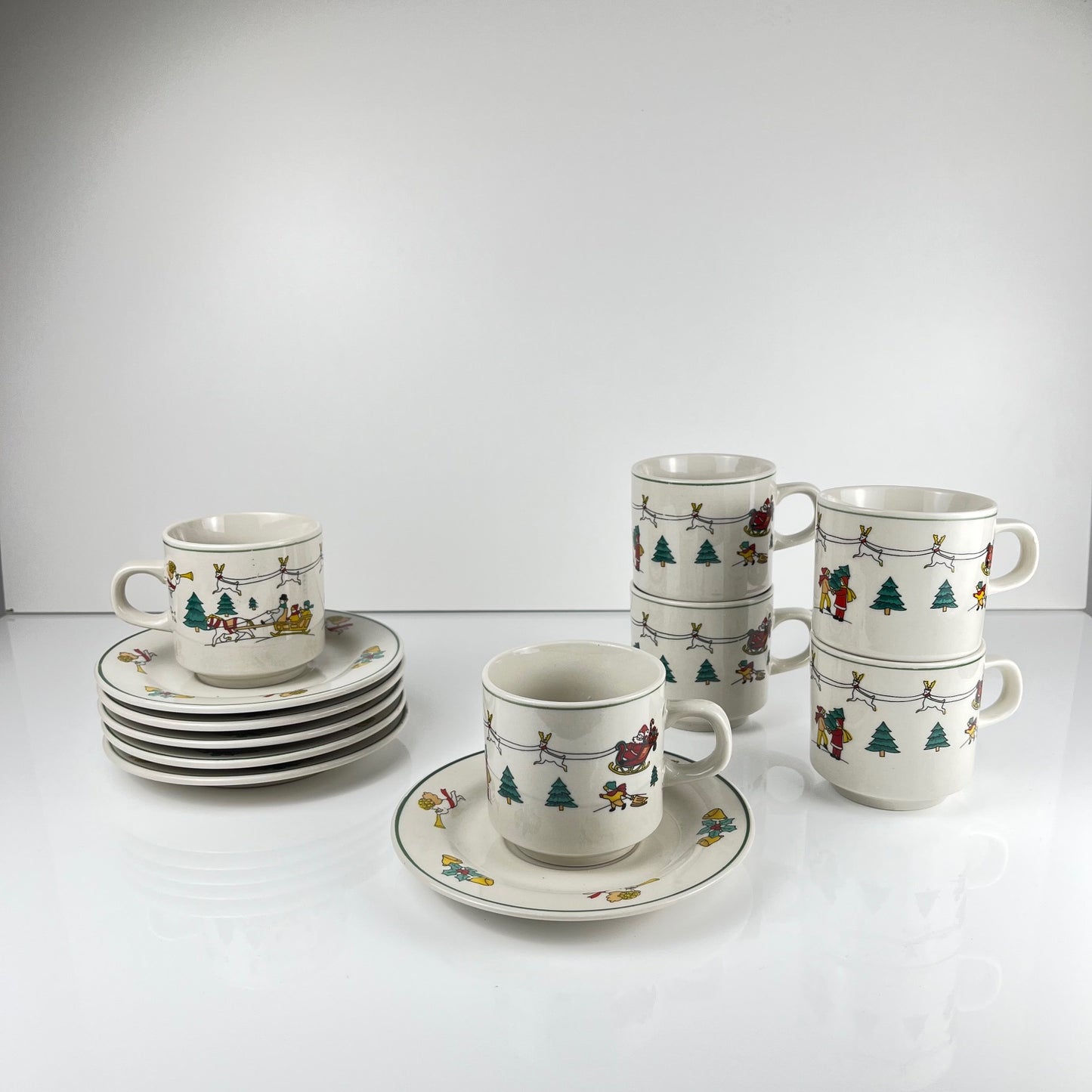 Set de tasses a café/thé de noël , 1980