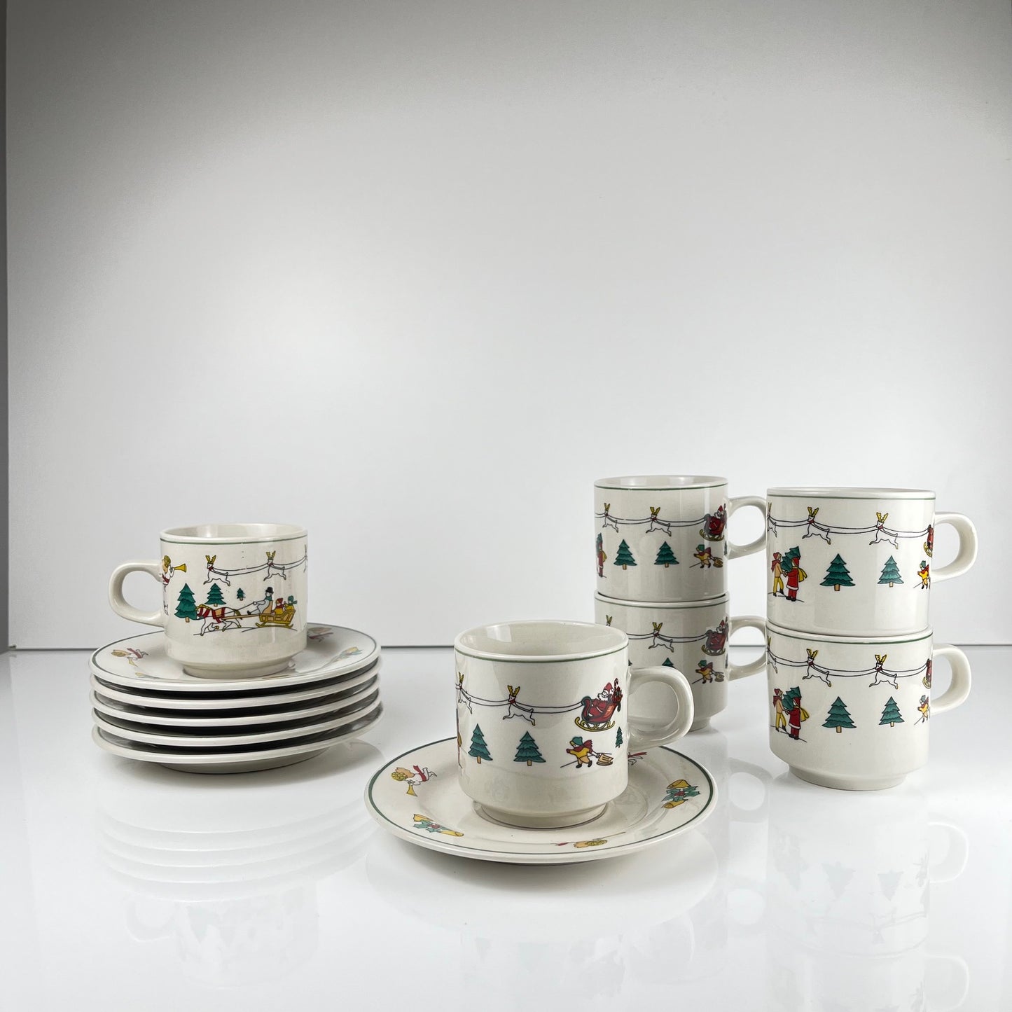 Set de tasses a café/thé de noël , 1980