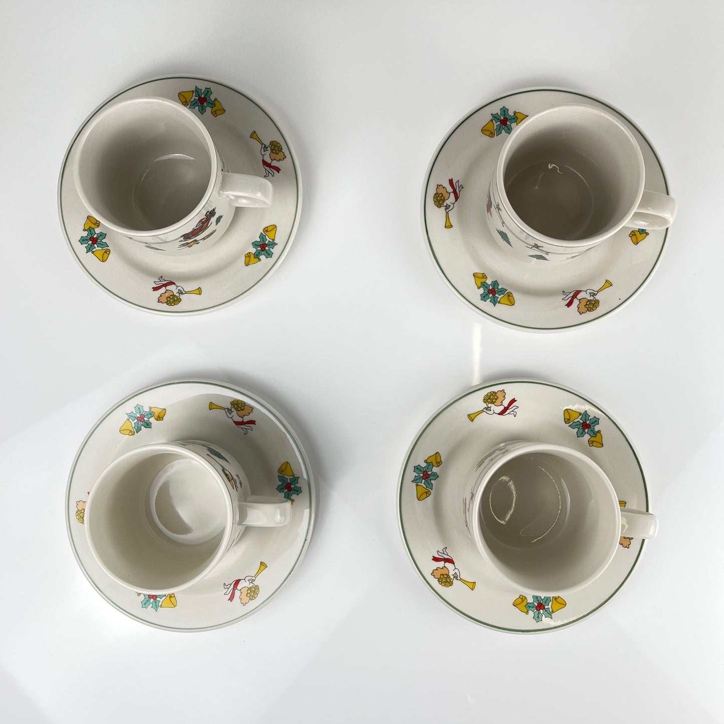 Set de tasses a café/thé de noël , 1980
