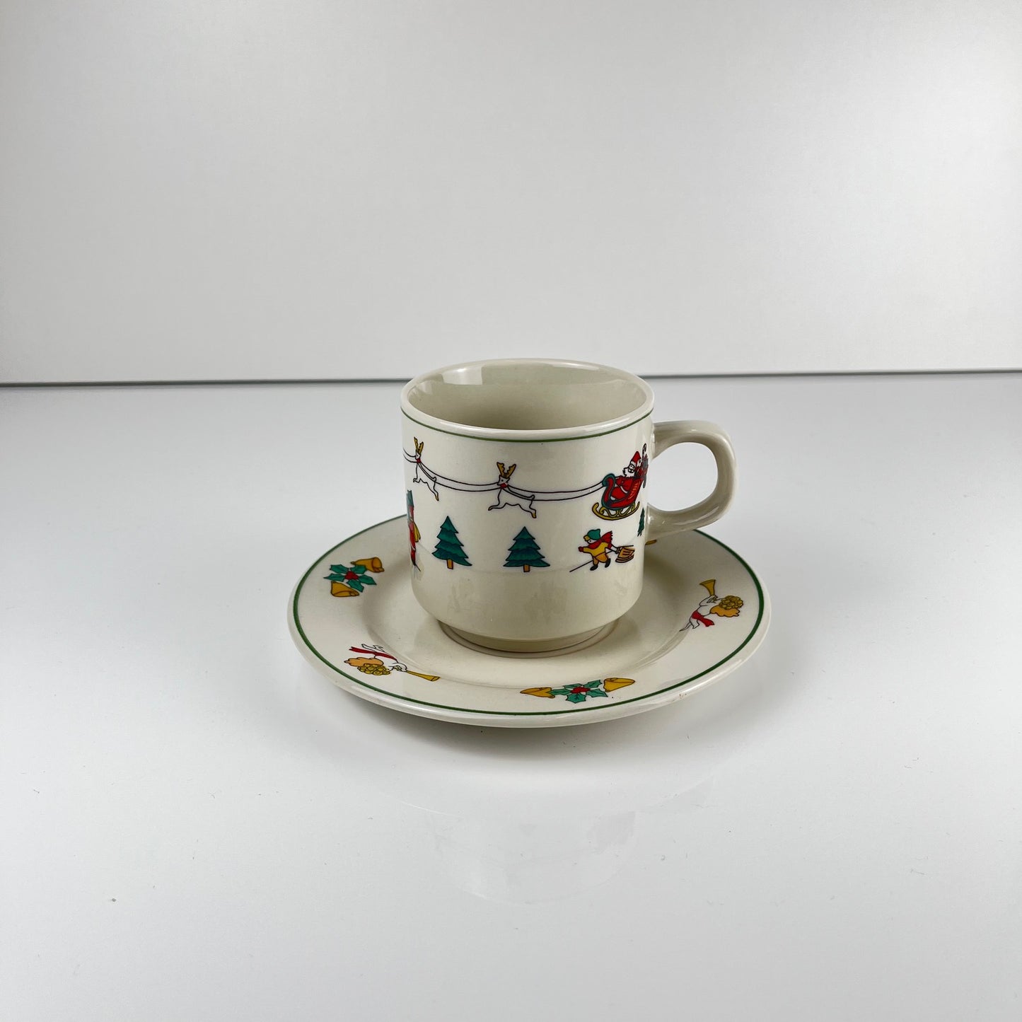 Set de tasses a café/thé de noël , 1980