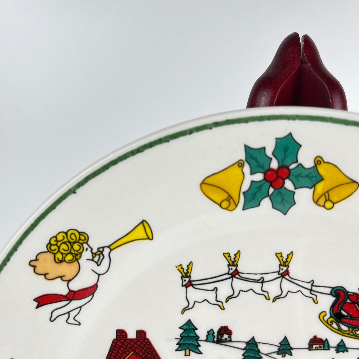 Set de 6 assiettes à dessert de noël , 1980