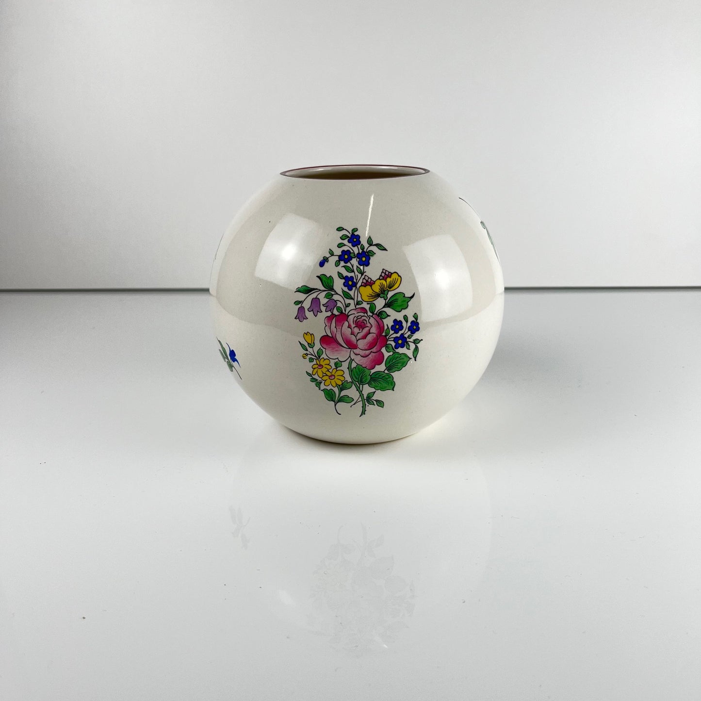 Vase boule KG Lunéville, modèle Réverbère