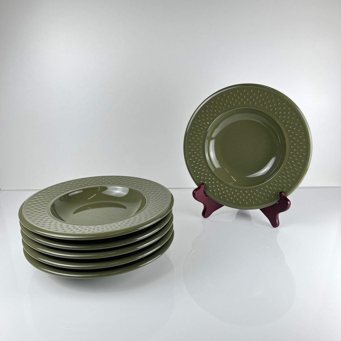 Set de 6 assiettes creuses Genevieve Lethu modèle "Grain de riz" vert