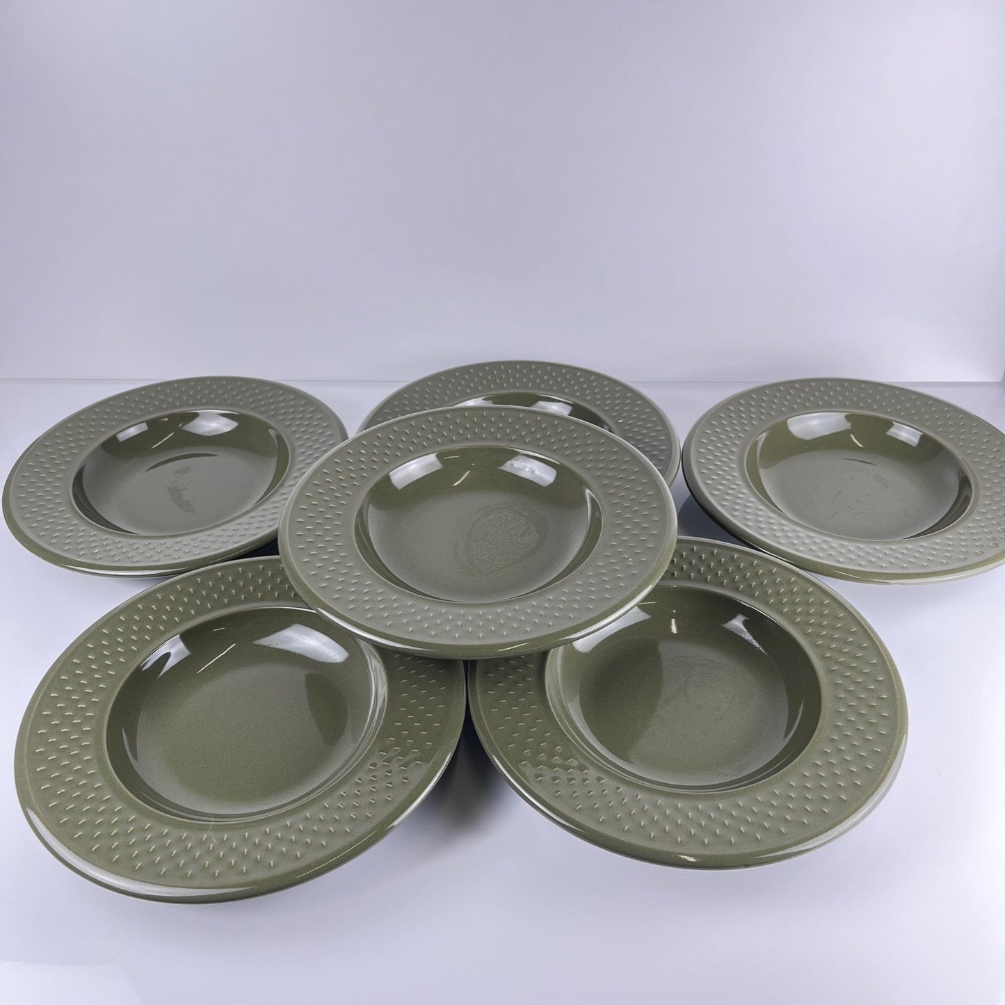 Set de 6 assiettes creuses Genevieve Lethu modèle "Grain de riz" vert