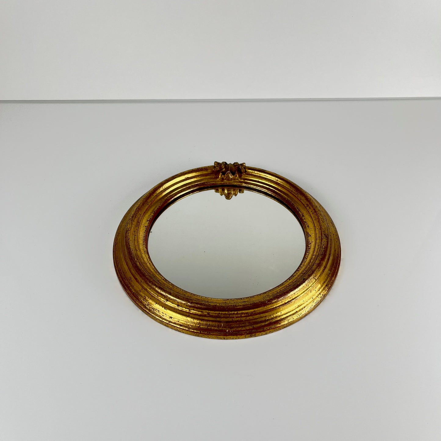 Petit miroir médaillon , XXe, style Louis XV