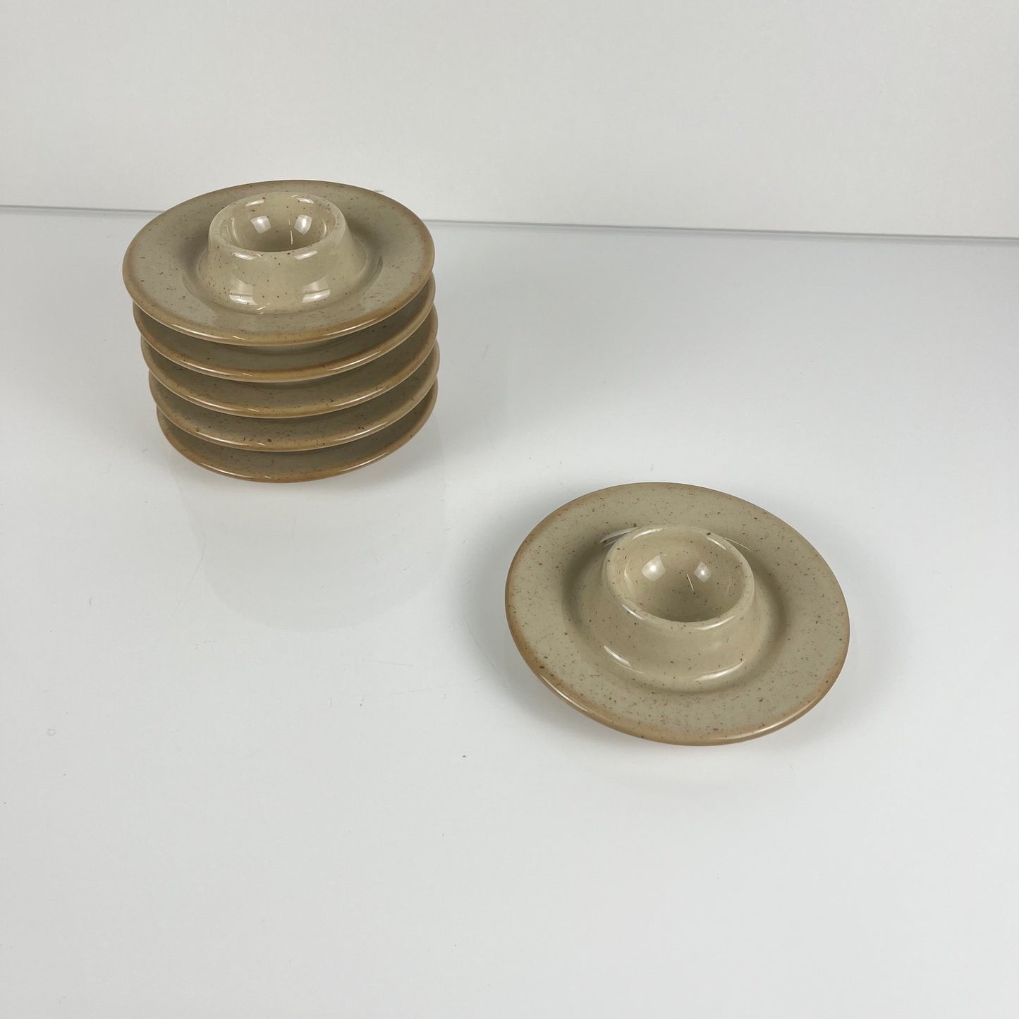 Set de 6 coquetiers en céramique moucheté beige