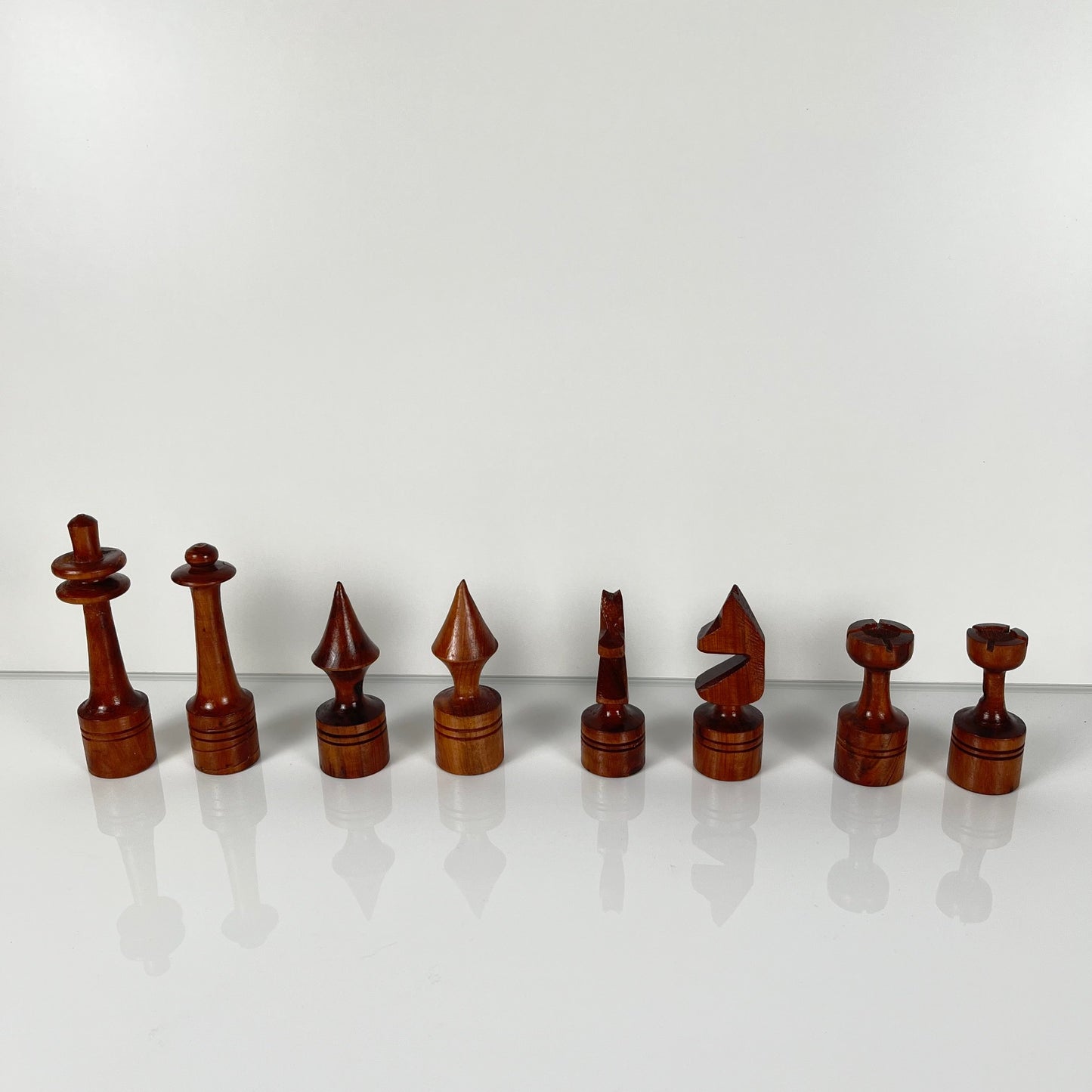 Grand Échiquier vintage artisanal en bois massif 46 cm