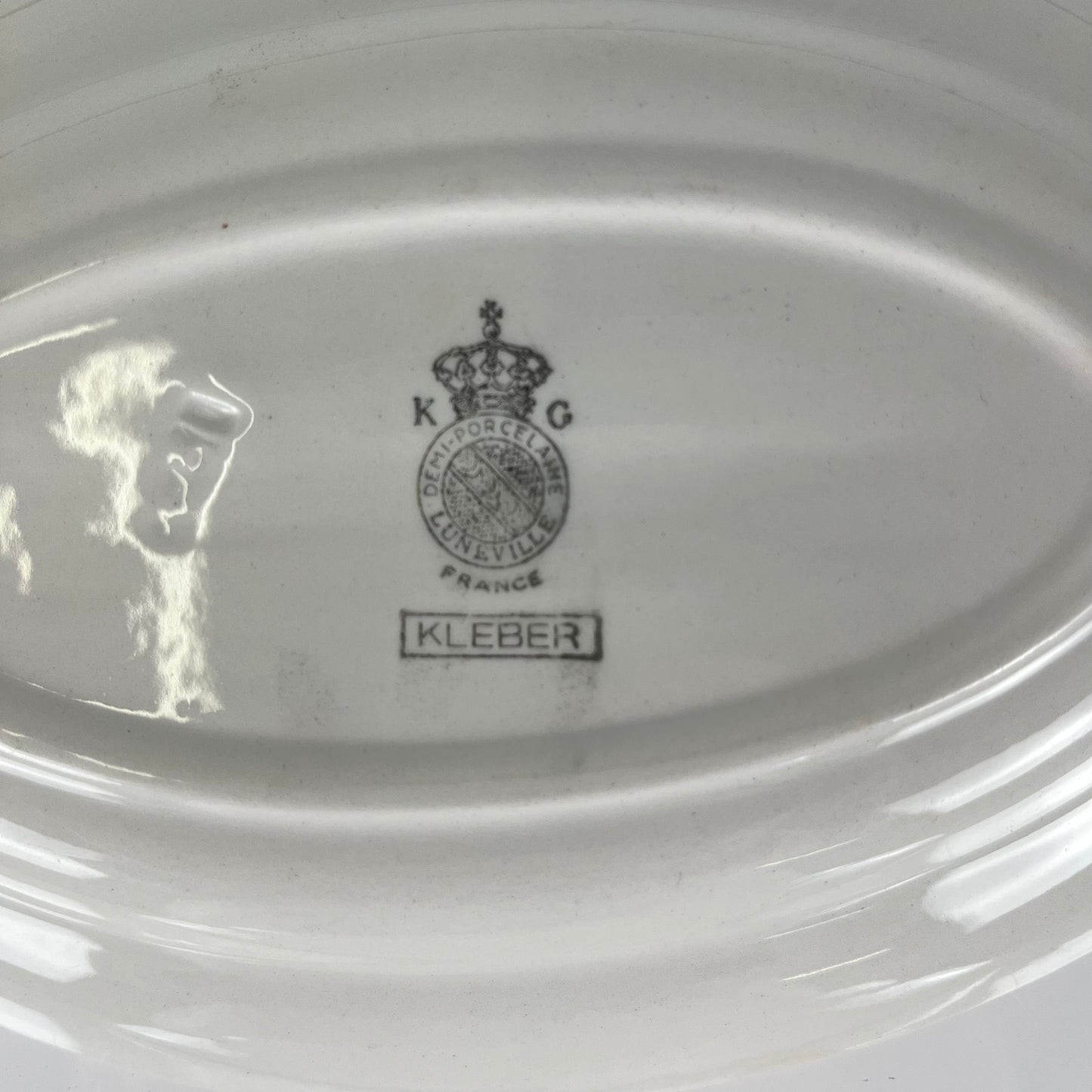 Pair of Ravier KG Lunéville plates, "Kleber" model, mid-20th century