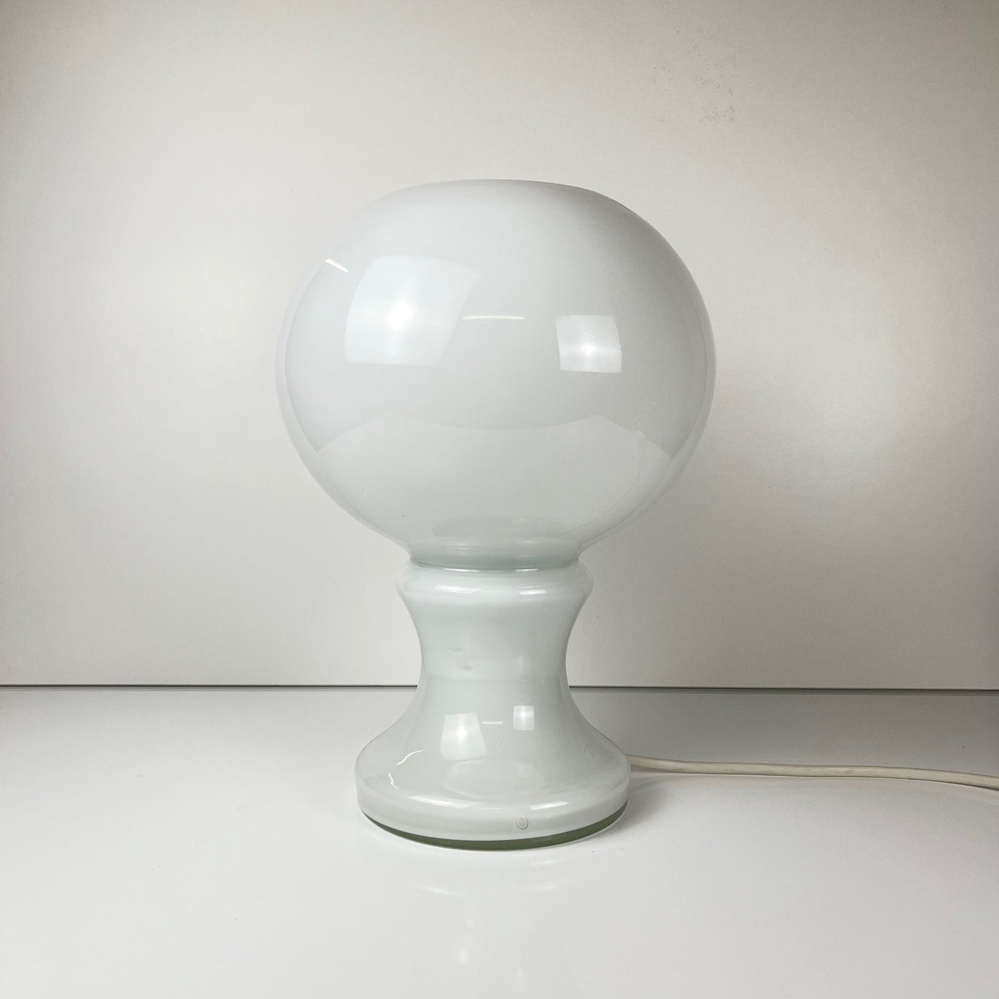 Lampe de table att. à Ingo Maurer, model ML 32 - 1968