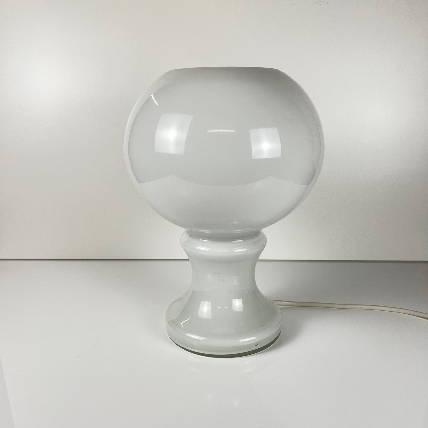 Lampe de table att. à Ingo Maurer, model ML 32 - 1968
