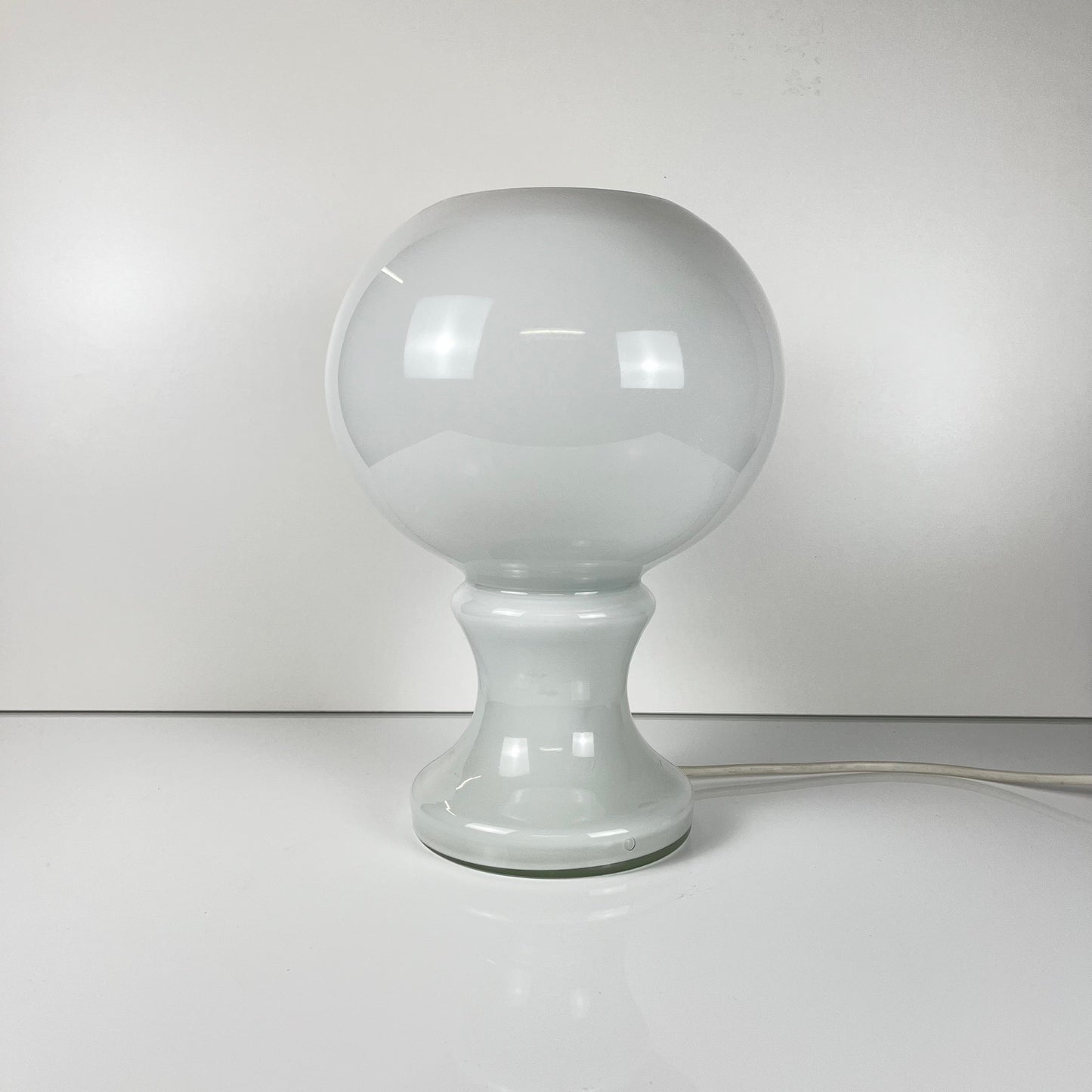 Lampe de table att. à Ingo Maurer, model ML 32 - 1968