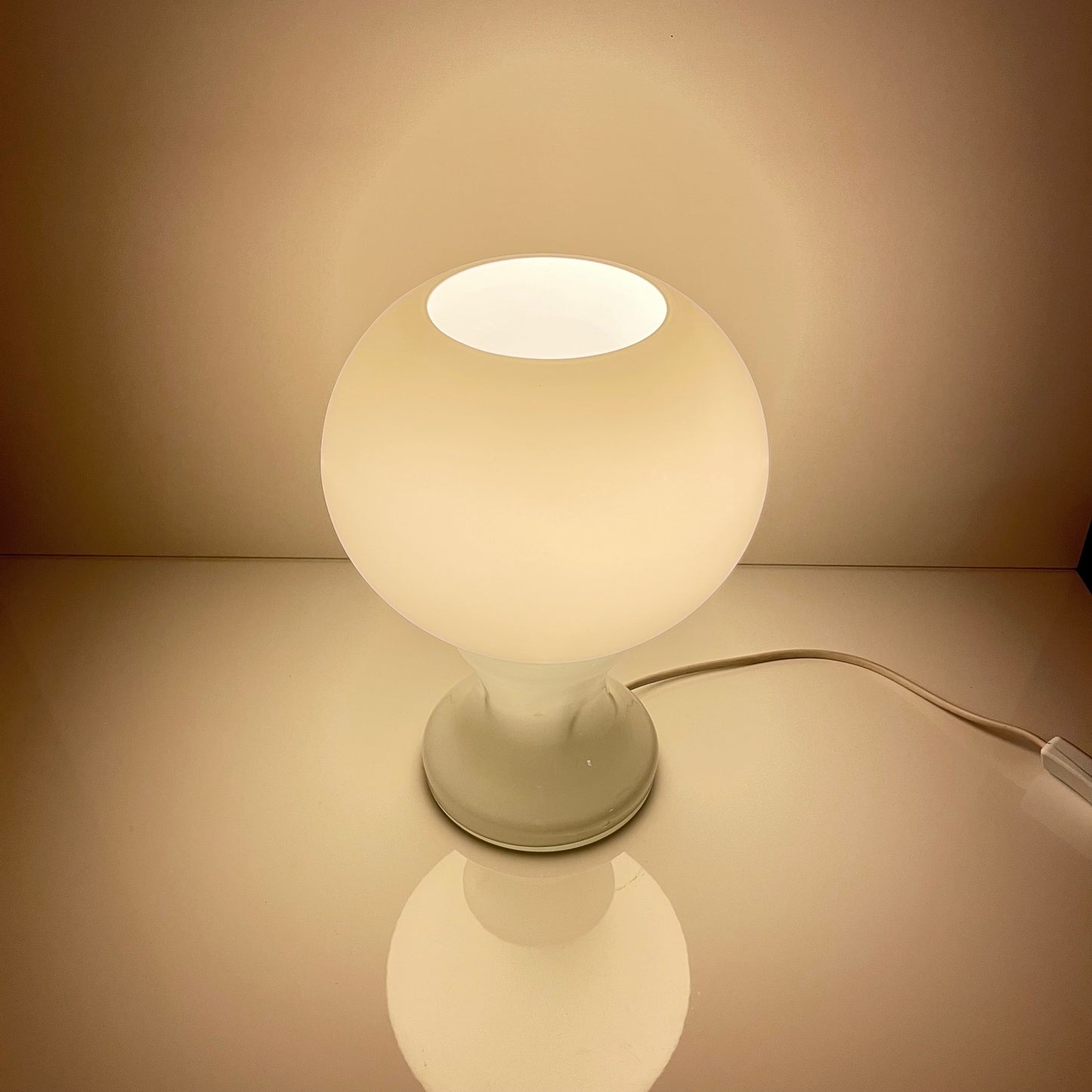 Lampe de table att. à Ingo Maurer, model ML 32 - 1968