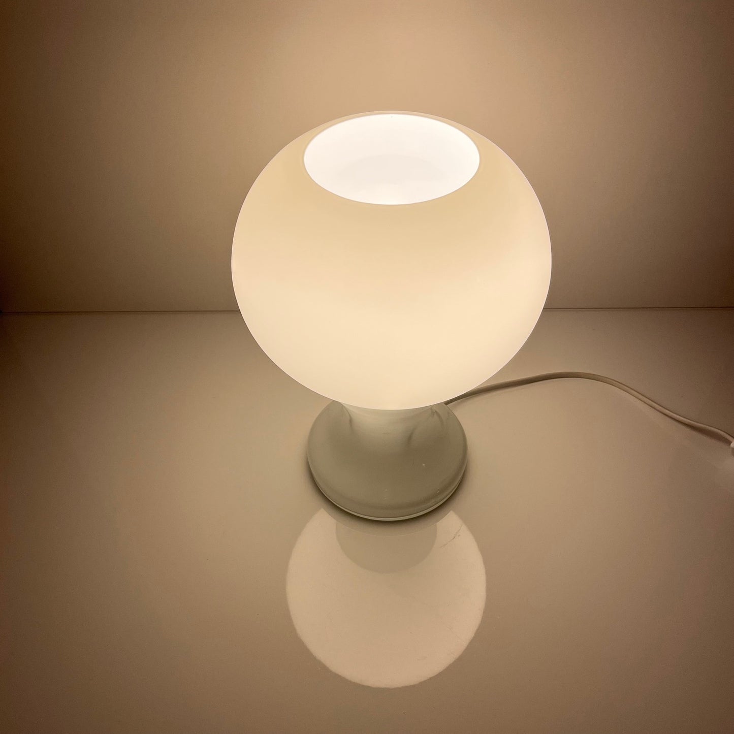 Lampe de table att. à Ingo Maurer, model ML 32 - 1968