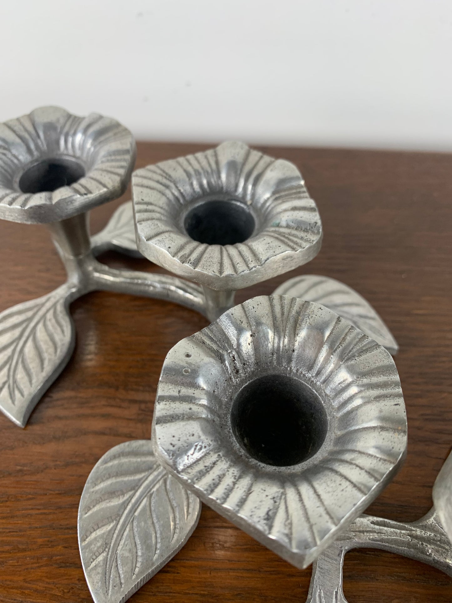 Vintage metal candle holder 4 flowers