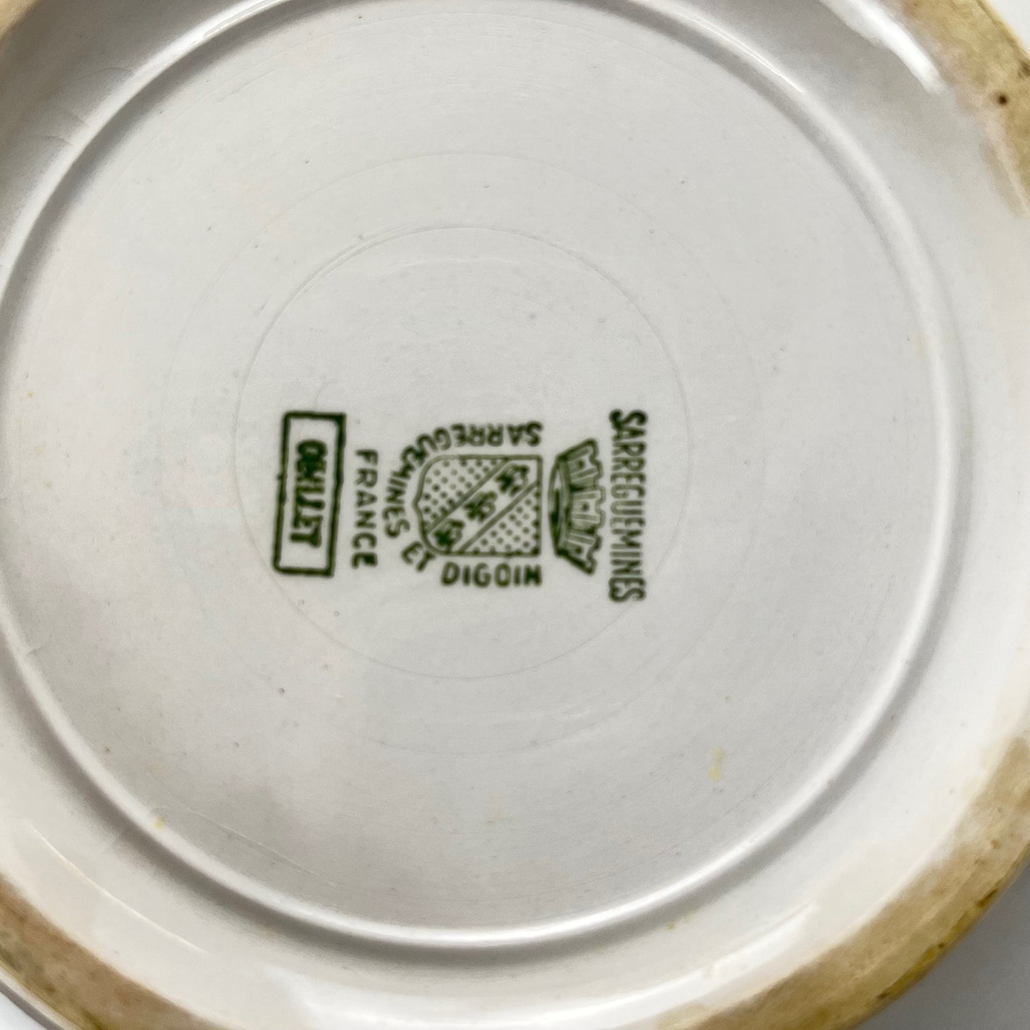 Sarreguemines "Oeillet" Salad Bowl, 1920-50